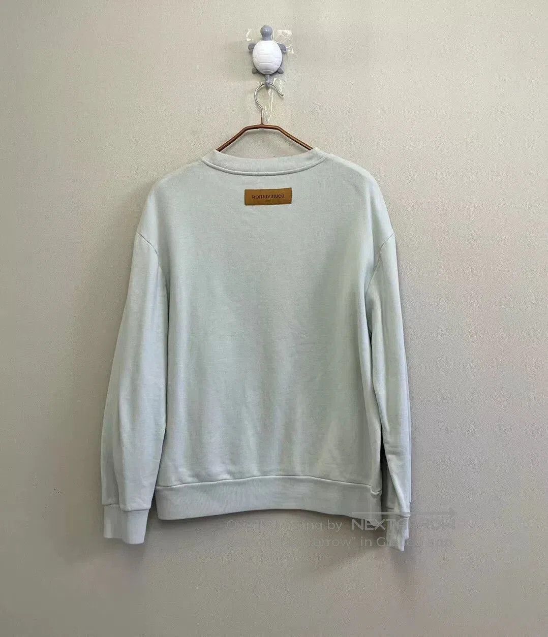 Louis Vuitton louis vuitton gray embroidered sweatshirt for men. Size US XL / EU 56 / 4 - 4 Thumbnail