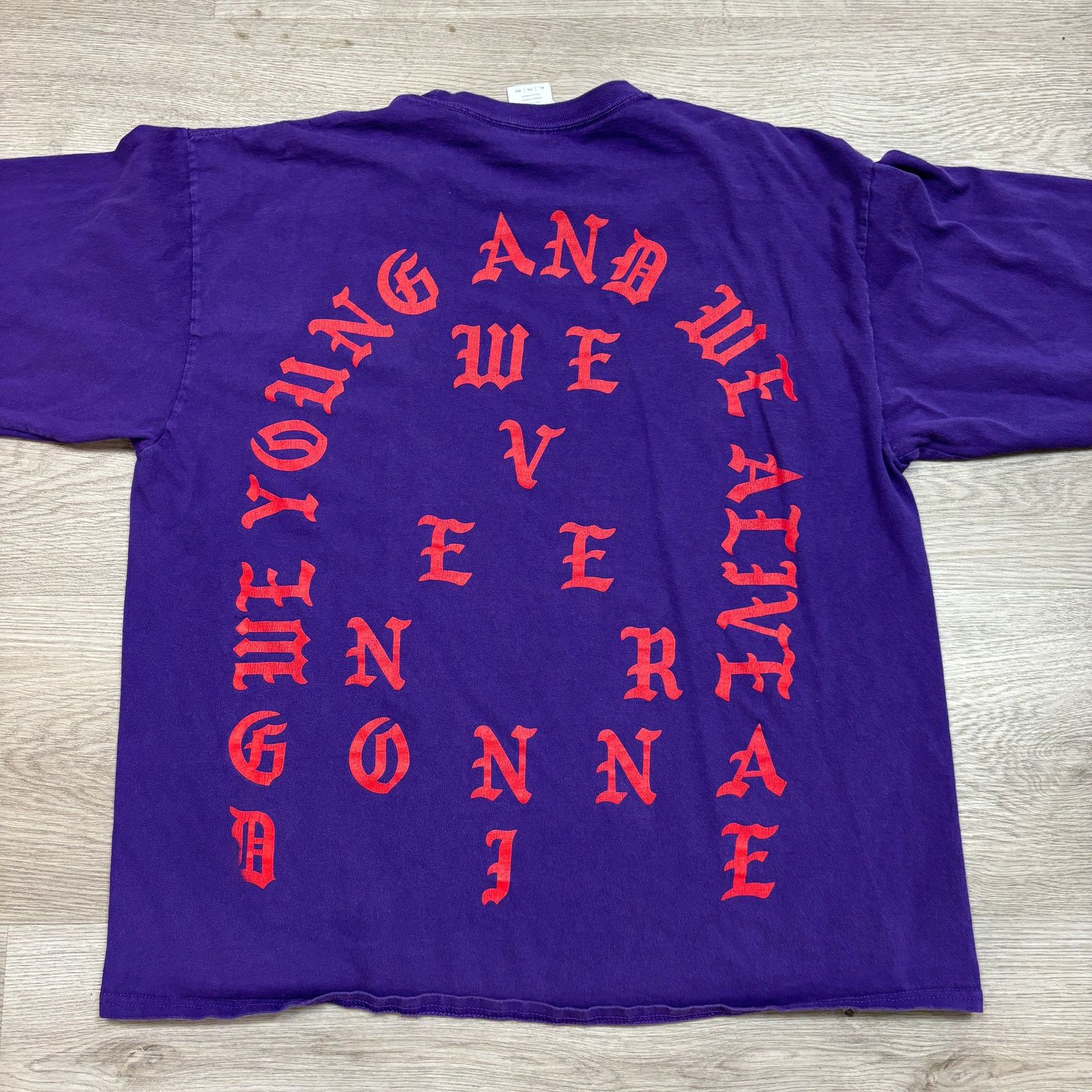 Gildan × Kanye West Kanye West Saint Pablo Los Angeles We Young Alive Shirt XL Size US XL / EU 56 / 4 - 4 Thumbnail