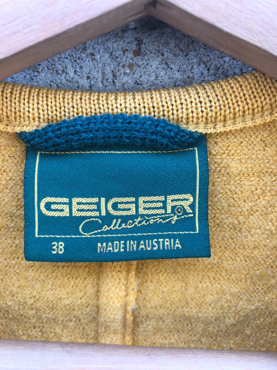 Kurt Geiger Vintage Geiger Wool Yellow Button Jacket Size M / US 6-8 / IT 42-44 - 11 Thumbnail