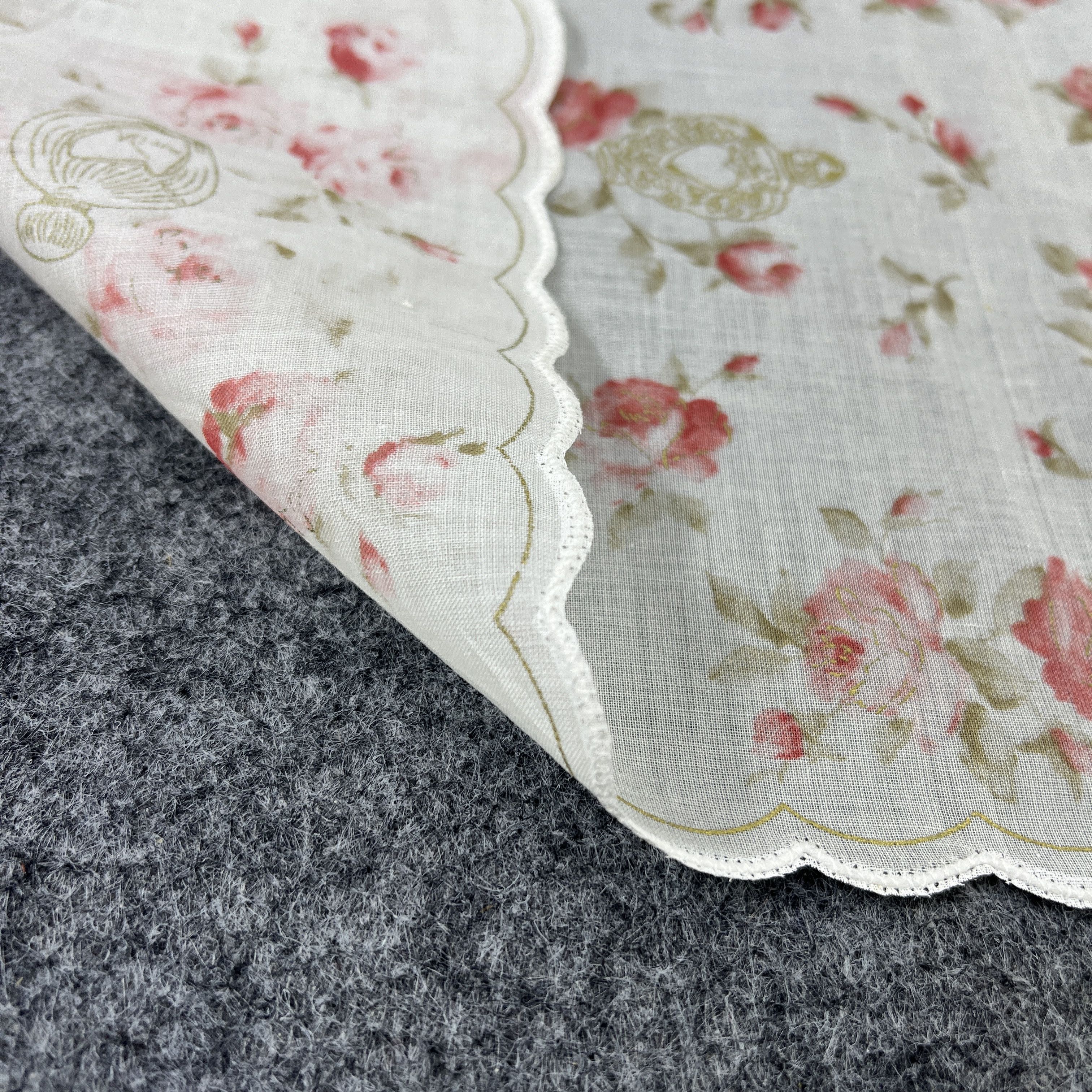 Nina Ricci × Vintage Nina Ricci Handkerchief / Bandana / Neckerchief B105 Size ONE SIZE - 10 Thumbnail