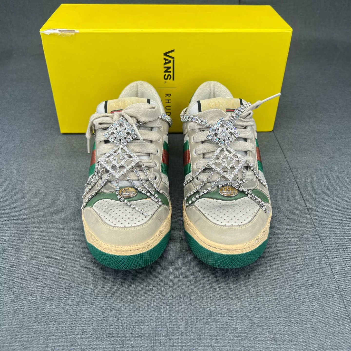 Gucci Gucci Distressed Rhinestone Logo Sneakers 36.5 Size US 6.5 / IT 36.5 - 4 Thumbnail