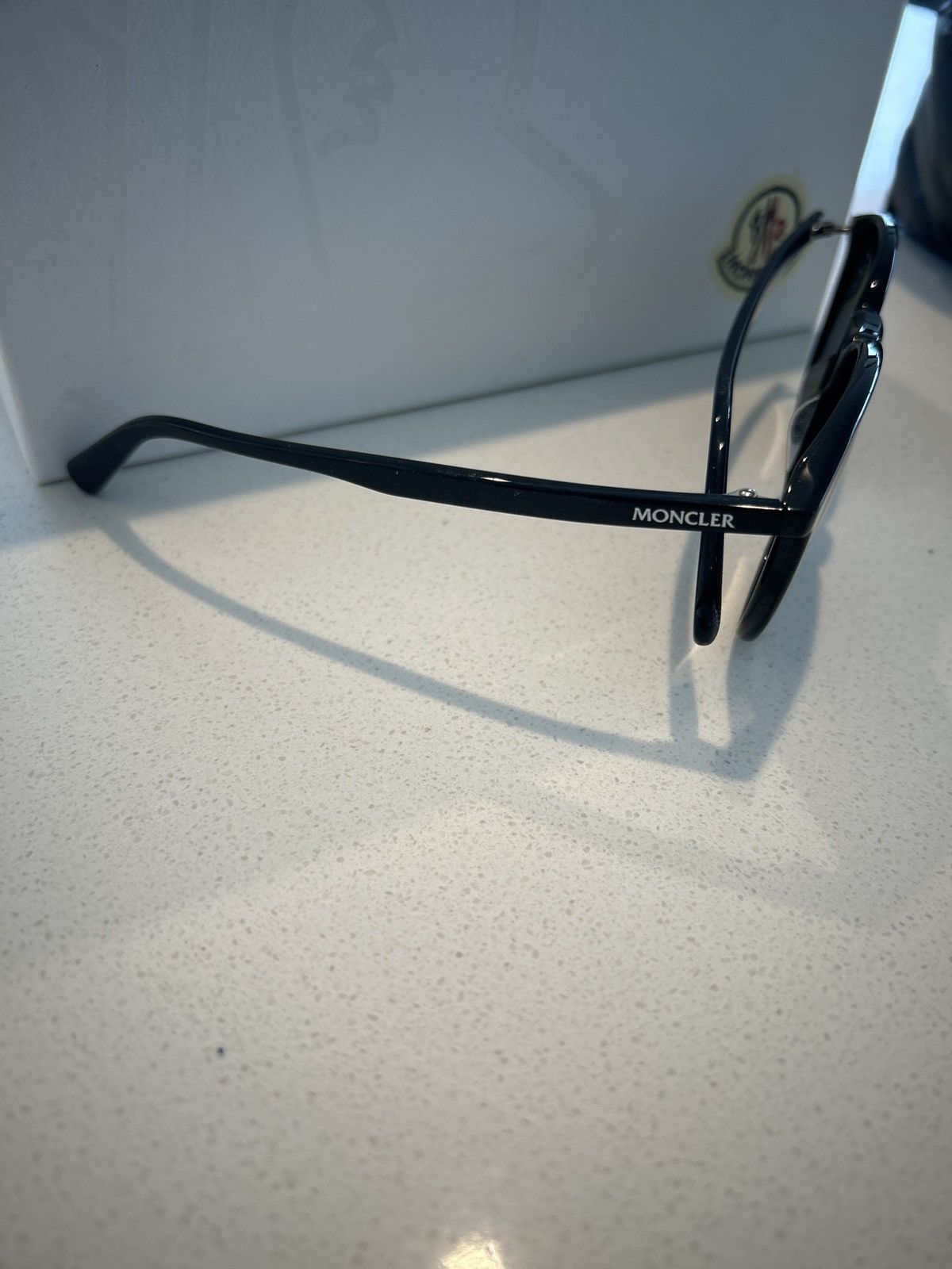 Moncler Moncler Round Acetate Sunglasses Size ONE SIZE - 3 Thumbnail
