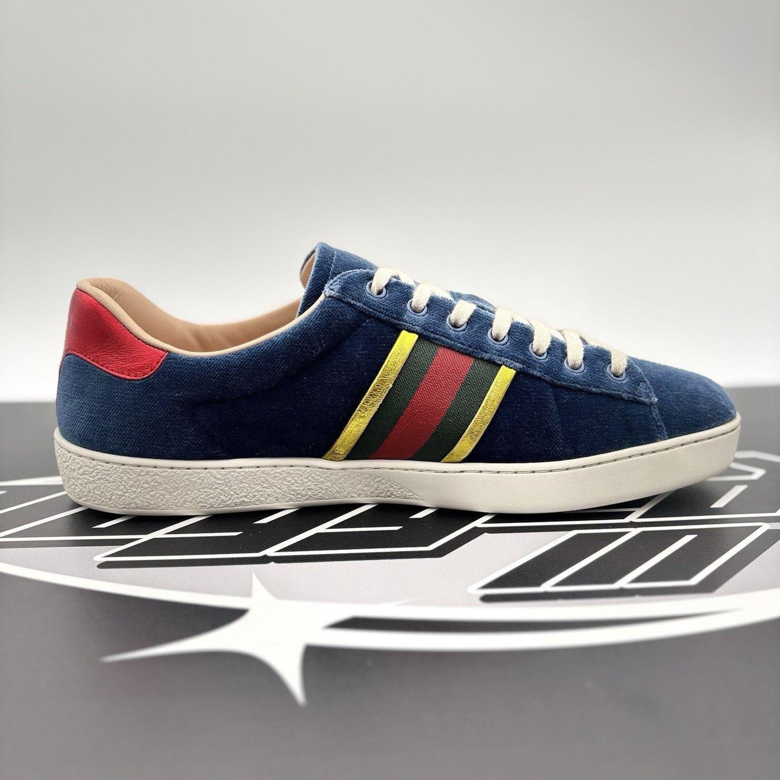 Gucci Gucci Ace ‘ Velvet Blue ‘ | GOOD CONDITION! Size US 9.5 / EU 42-43 - 13 Thumbnail