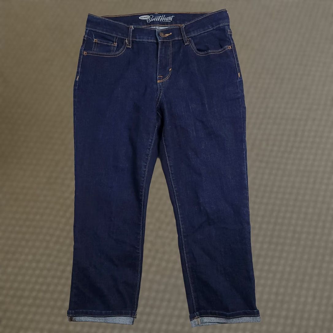 Old Navy Old Navy Jeans Capris The Sweetheart Denim Capri Pants Womens 4 Dark Wash Stretch Cuffed Jeans Regular 4 Blue Women Mens? Size 27" / US 4 / IT 40 - 1 Thumbnail