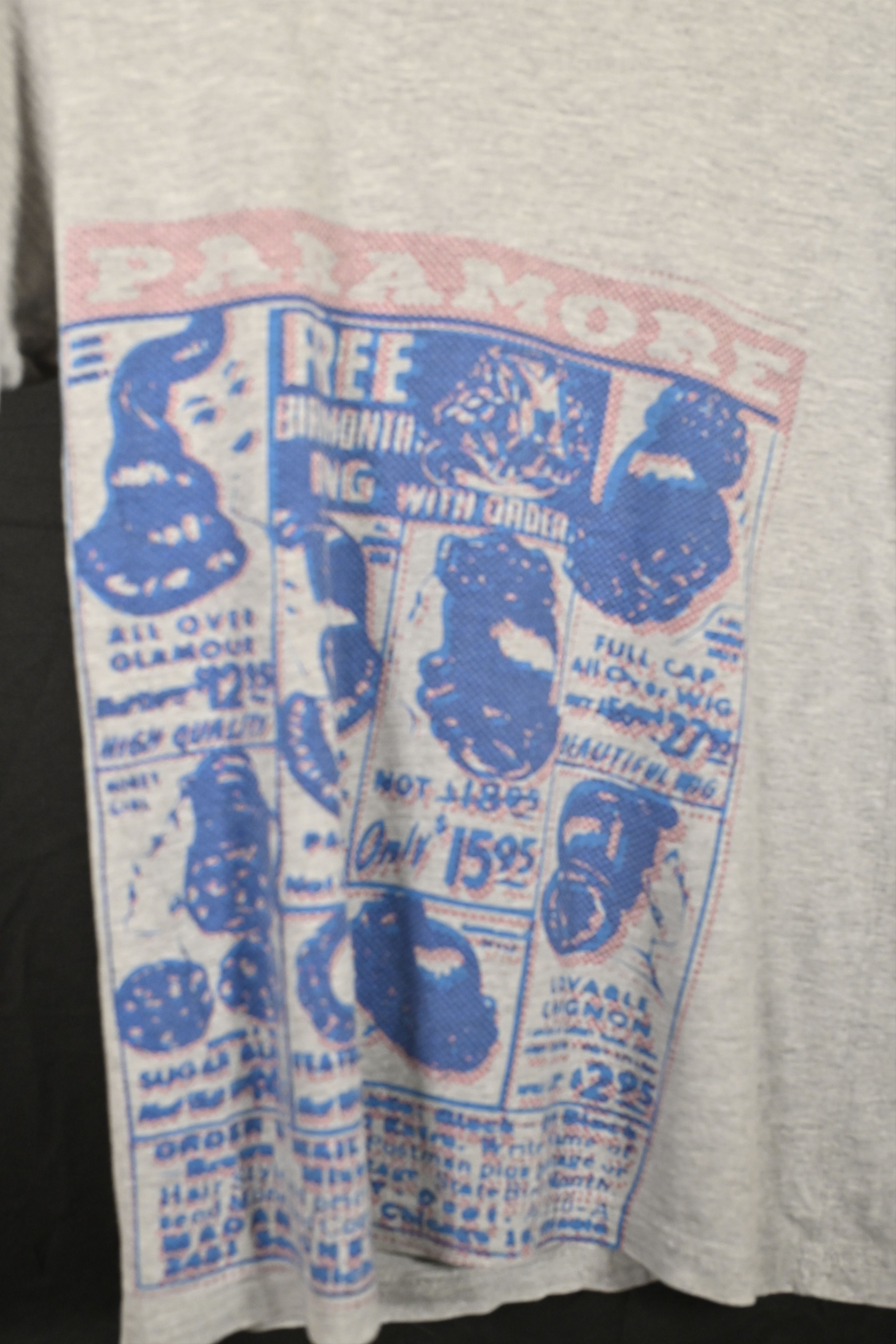 Other Vintage Paramore Grocery Print Graphic Band Tee Size US M / EU 48-50 / 2 - 2 Thumbnail