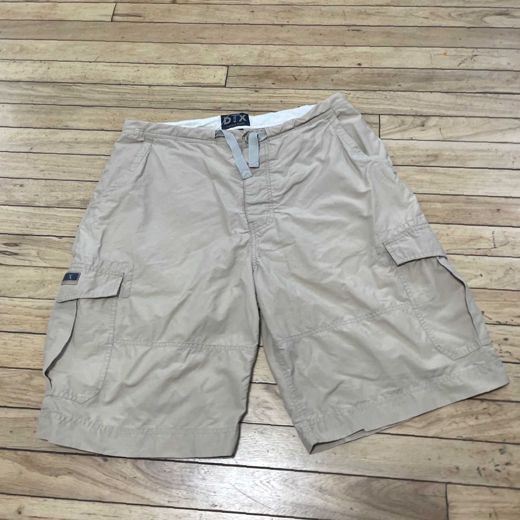 Vintage DIX Cargo Shorts Men M Khaki Drawstring Nylon Blend Streetwear 33 Cargo Pocket Slim Beach Outdoor Navy Beige Casual Travel Pants Size US 34 / EU 50 - 4 Thumbnail
