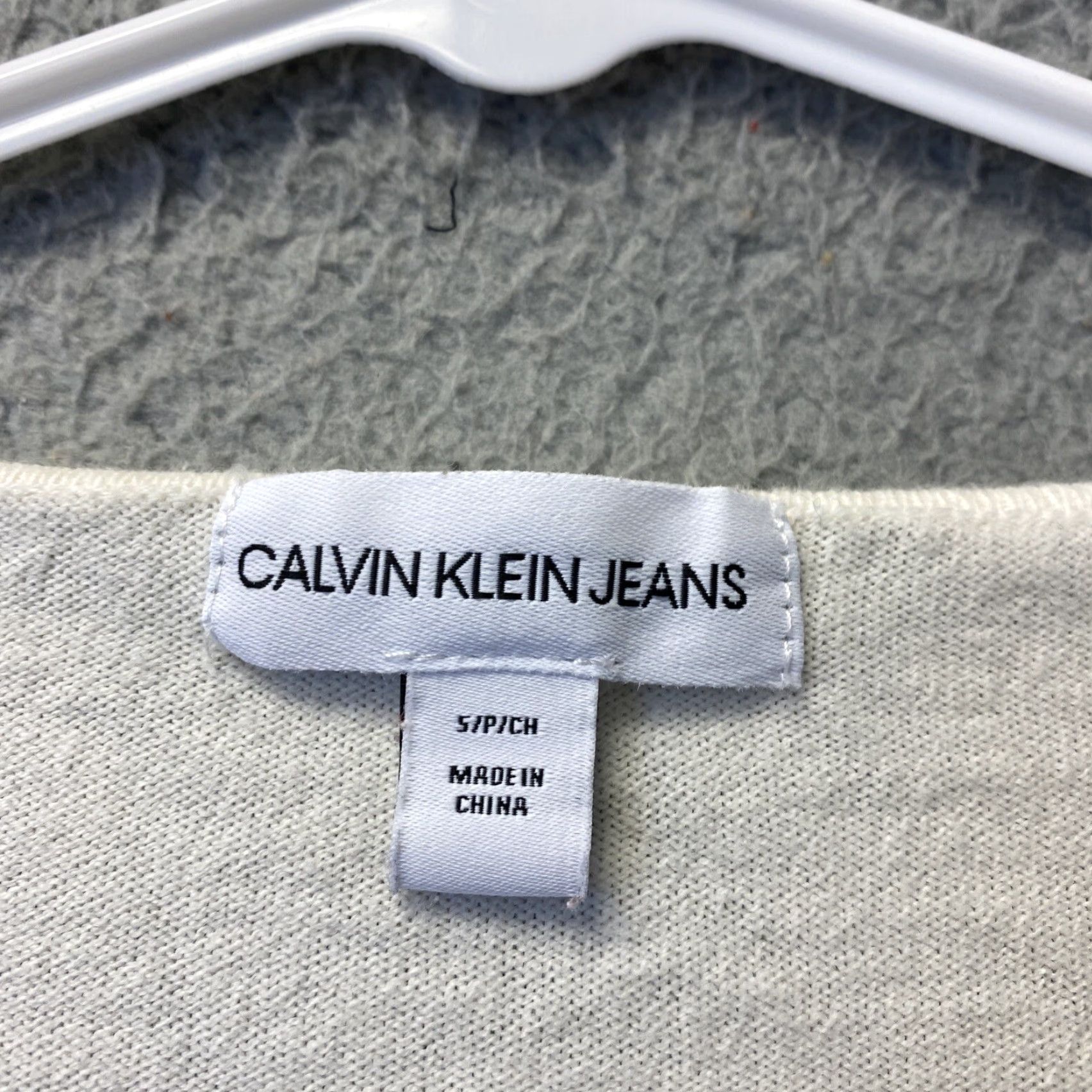 Calvin Klein Calvin Klein Women's Sweater S Cream Long Sleeve V-Neck Pullover Casual All Seasons Fall Winter Spring Summer Size S / US 4 / IT 40 - 5 Thumbnail