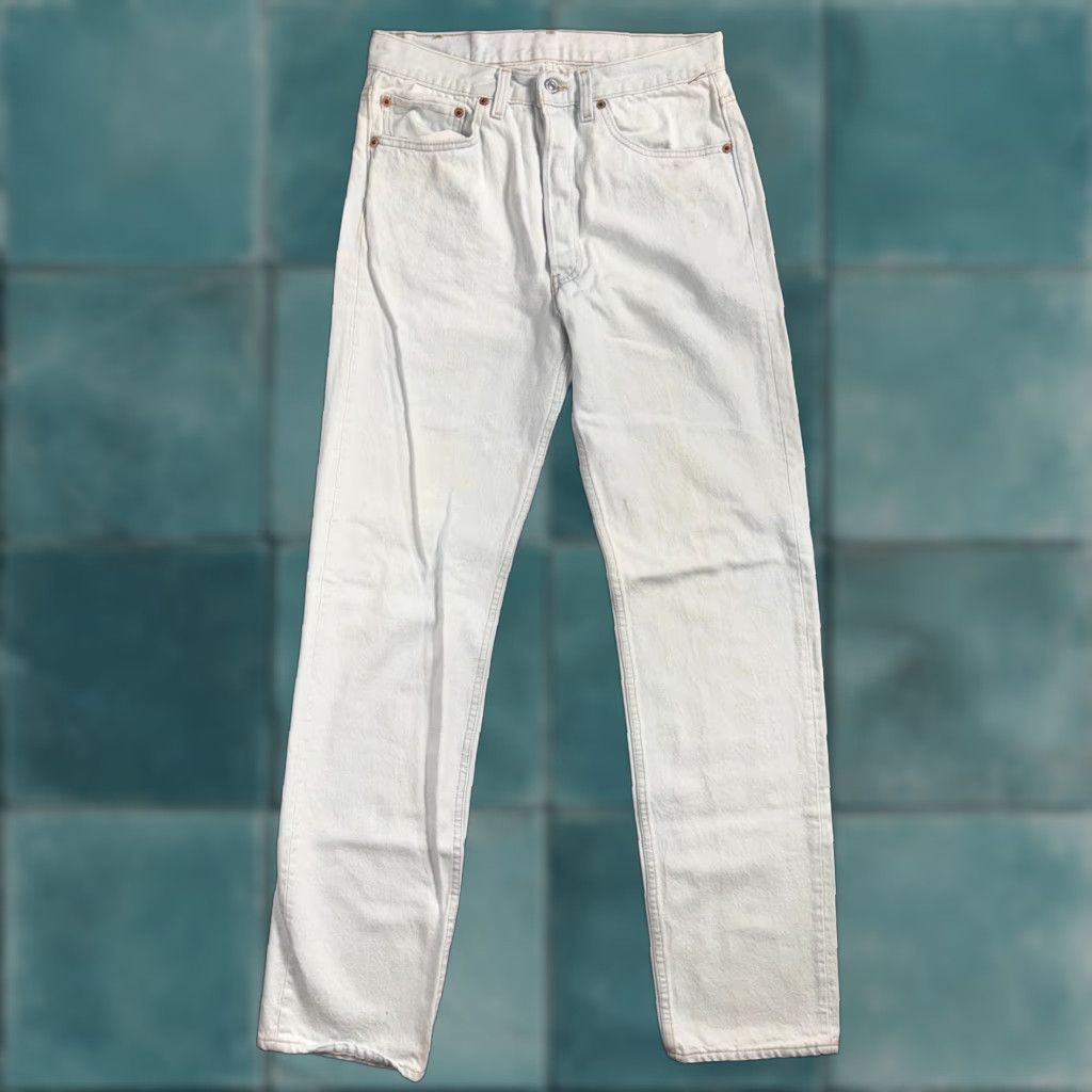 Levi's VINTAGE Levi's 501 Jeans 90s USA Straight Leg Light Wash Blue 31x34 Mens Size US 31 - 1 Thumbnail