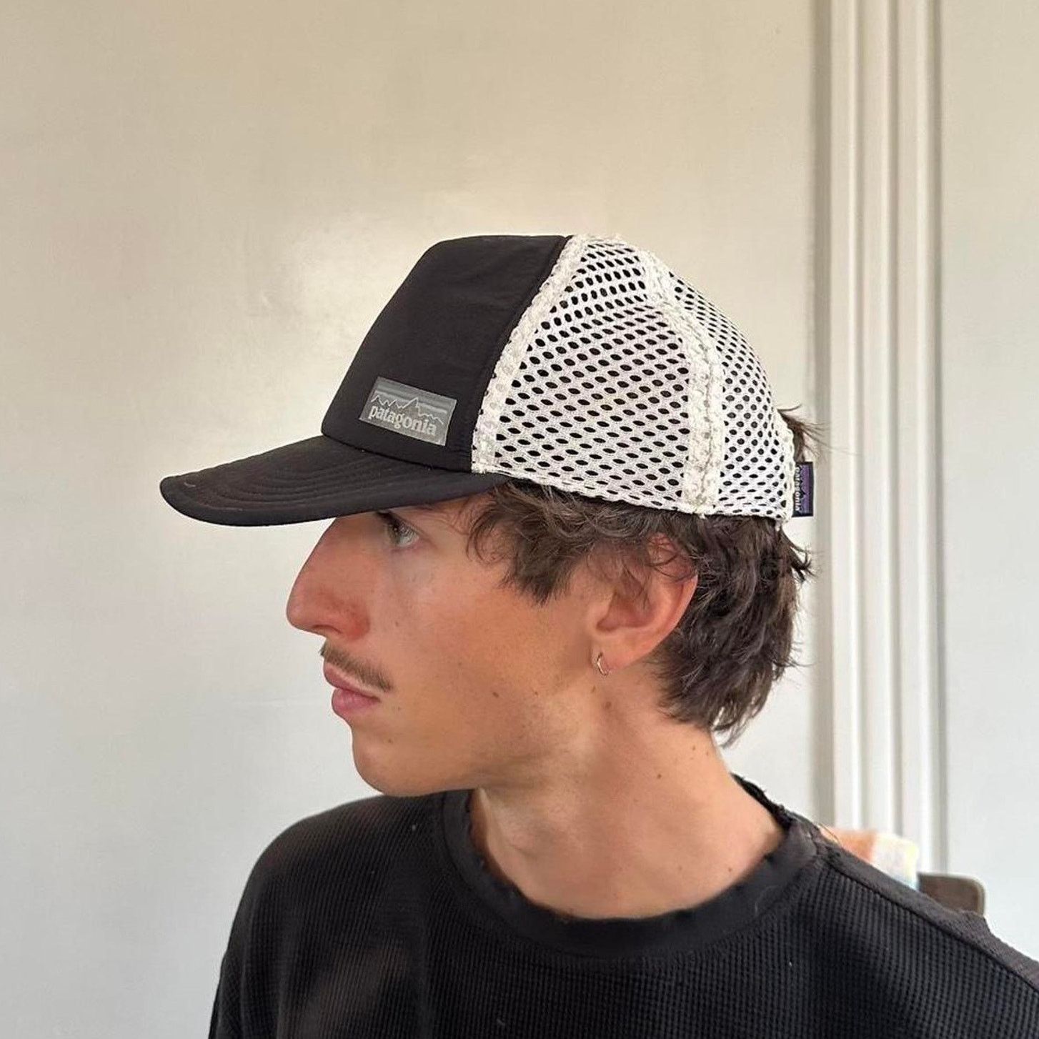 Patagonia × Vintage Vintage Black white Basic Mesh Patagonia Trucker Hat Cap Size ONE SIZE - 1 Thumbnail