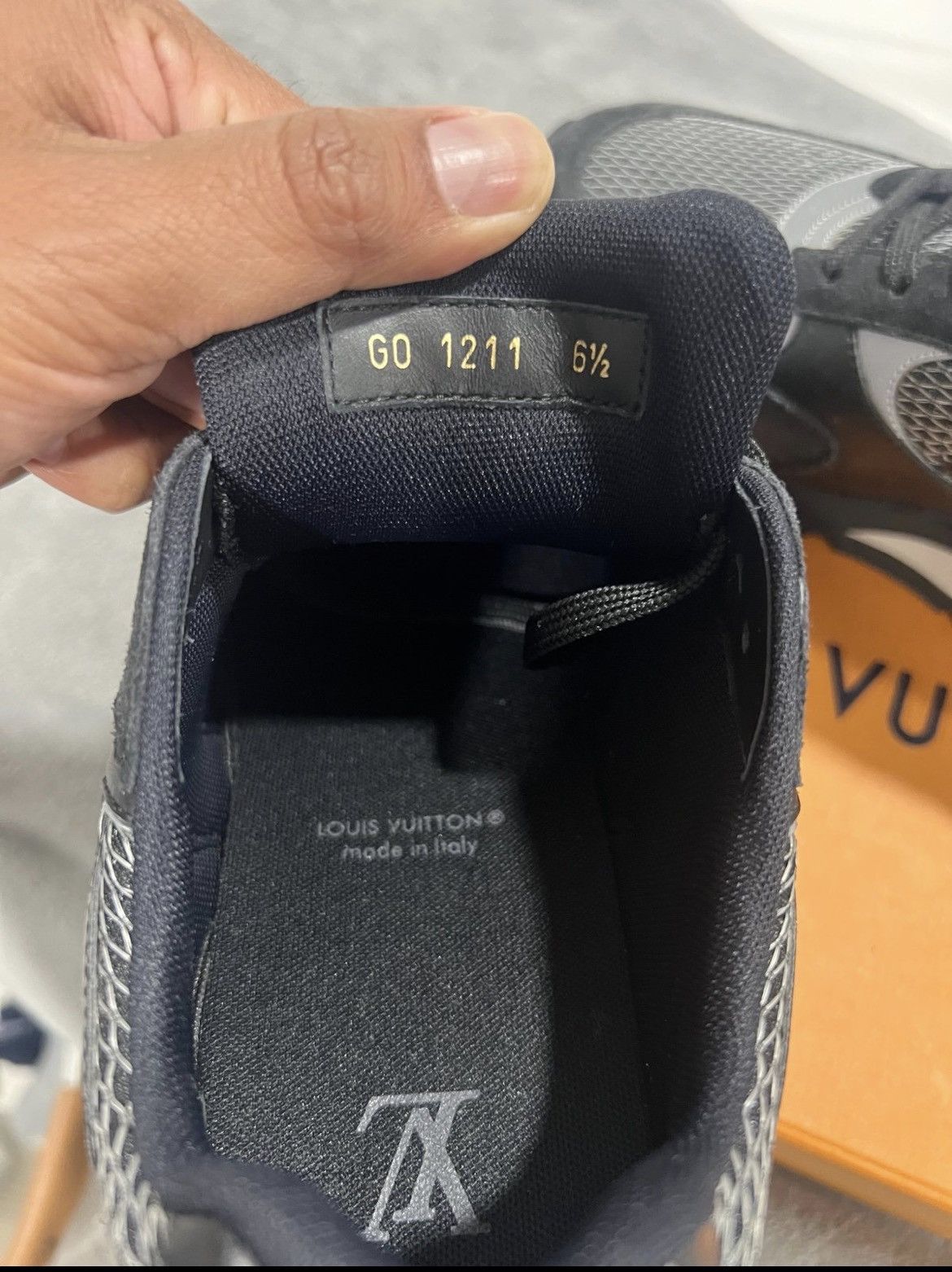 Louis Vuitton Louis Vuitton Sneaker! Size US 8.5 / EU 41-42 - 4 Thumbnail