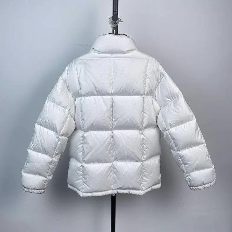 Louis Vuitton Louis Vuitton Capsule style white inner presbyopia down ja Size XXS / US 00 / IT 34 - 2 Thumbnail
