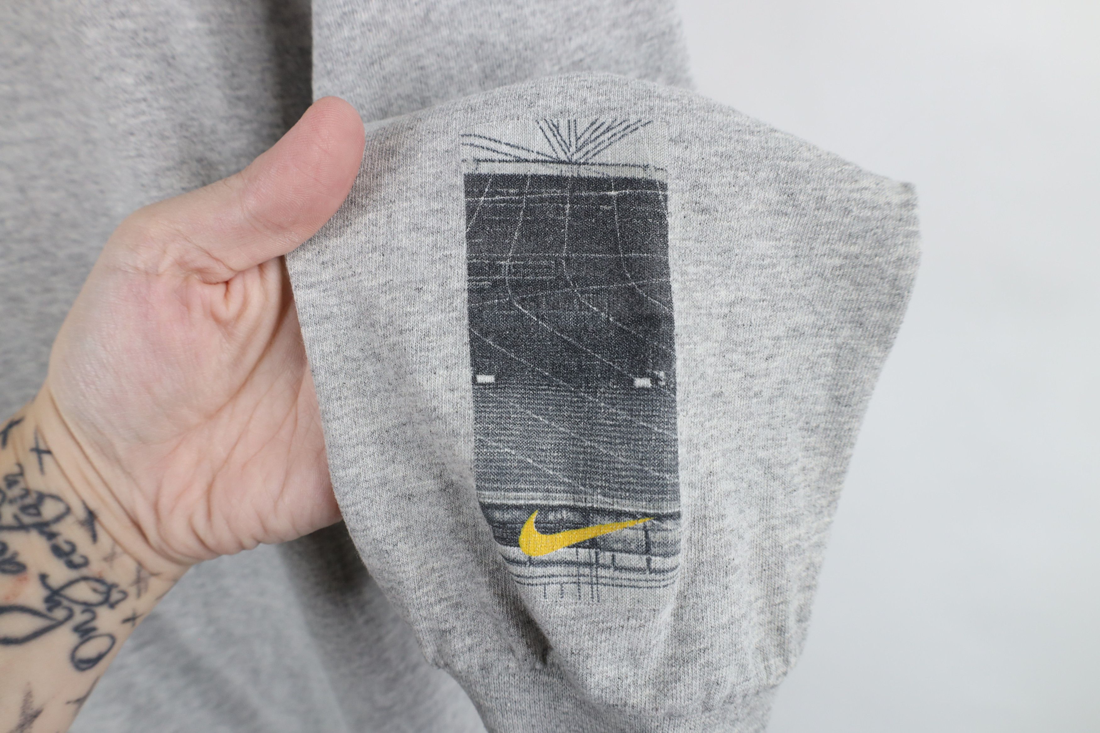 Nike × Vintage Vintage Nike Swoosh Oregon Hayward Field Long Sleeve T-Shirt Size US XL / EU 56 / 4 - 5 Thumbnail