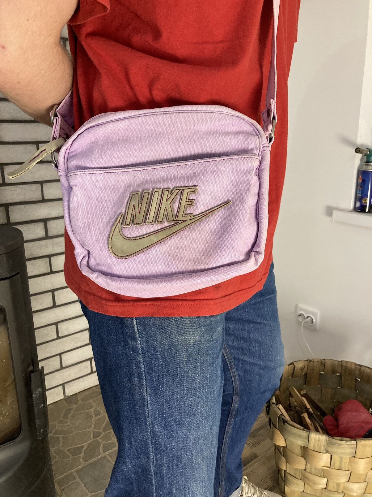 Nike × Vintage 00s Nike Vintage Pink Crossbody Bag Unisex Size ONE SIZE - 9 Thumbnail