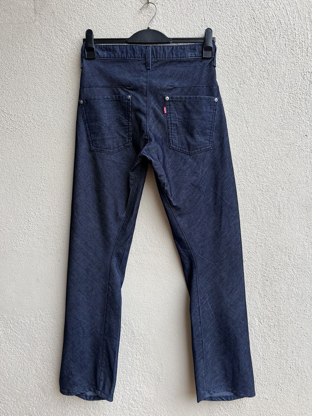 Levi's Vintage 2001 Levi’s Engineered Jeans Regular Corduroy Pant Size US 30 / EU 46 - 22 Thumbnail