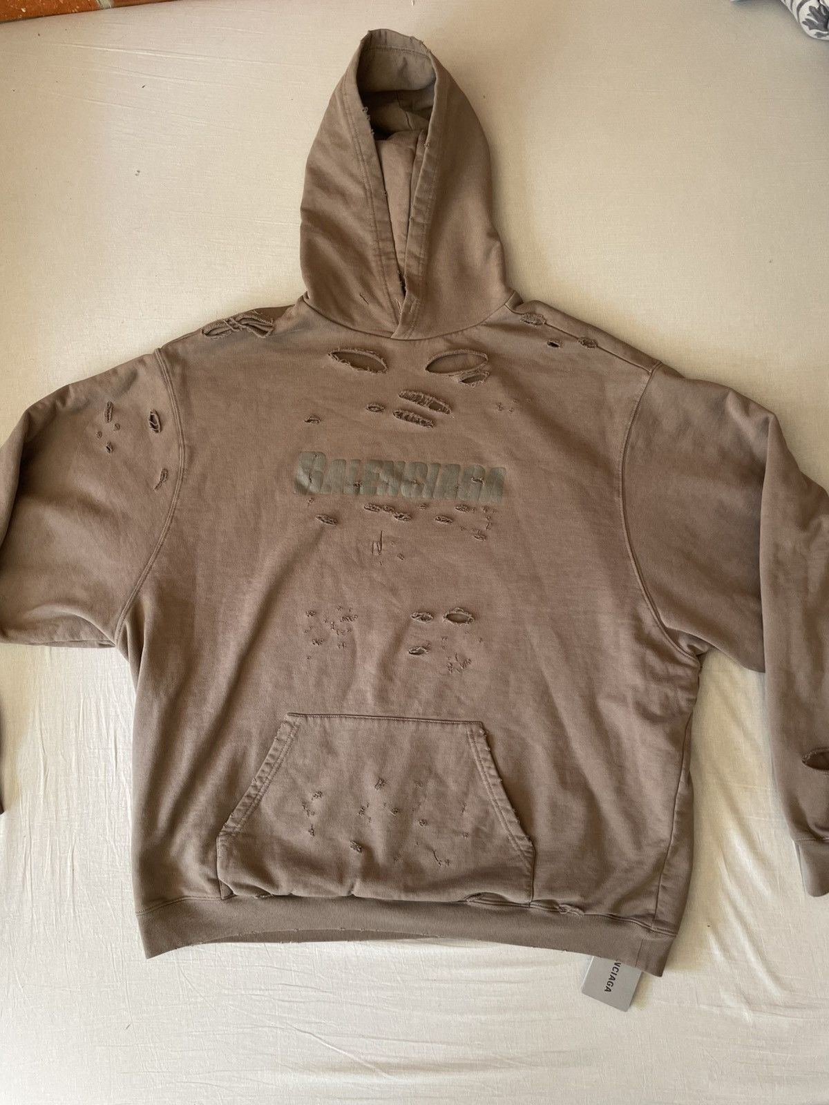 Balenciaga Balenciaga Caps Destroyed Oversize Fit Hoodie Size US S / EU 44-46 / 1 - 10 Thumbnail