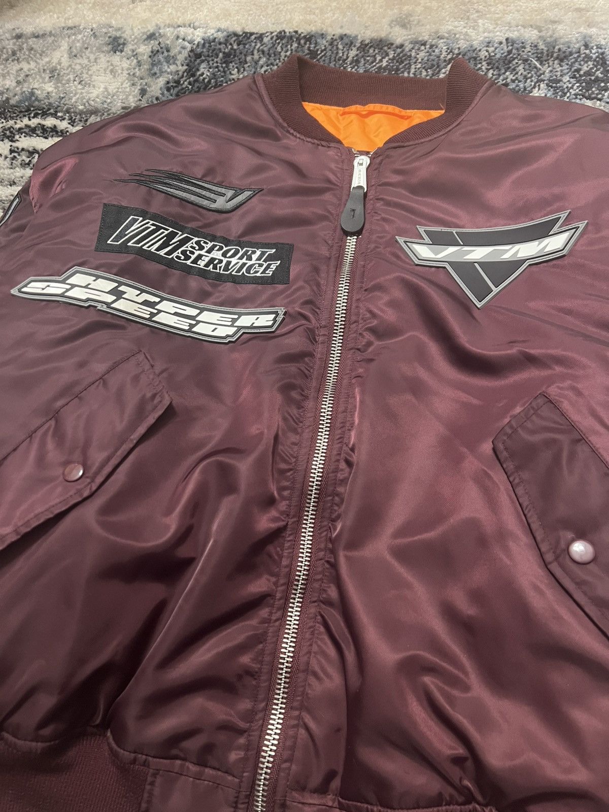 Alpha Industries × Vetements Vetements AW18 Racing Bomber Jacket Burgundy / Blood Red Size US S / EU 44-46 / 1 - 4 Thumbnail