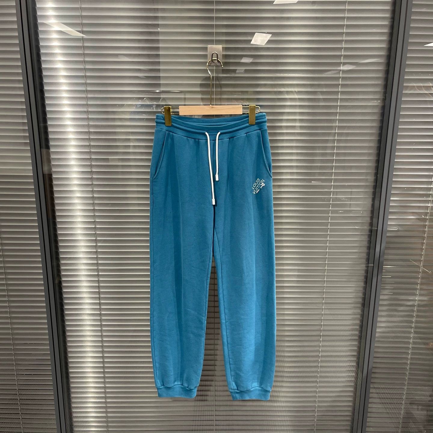 Louis Vuitton LV Blue Pin-embroidered Bestseller Sweatpants S Mint Size US 29 - 1 Thumbnail