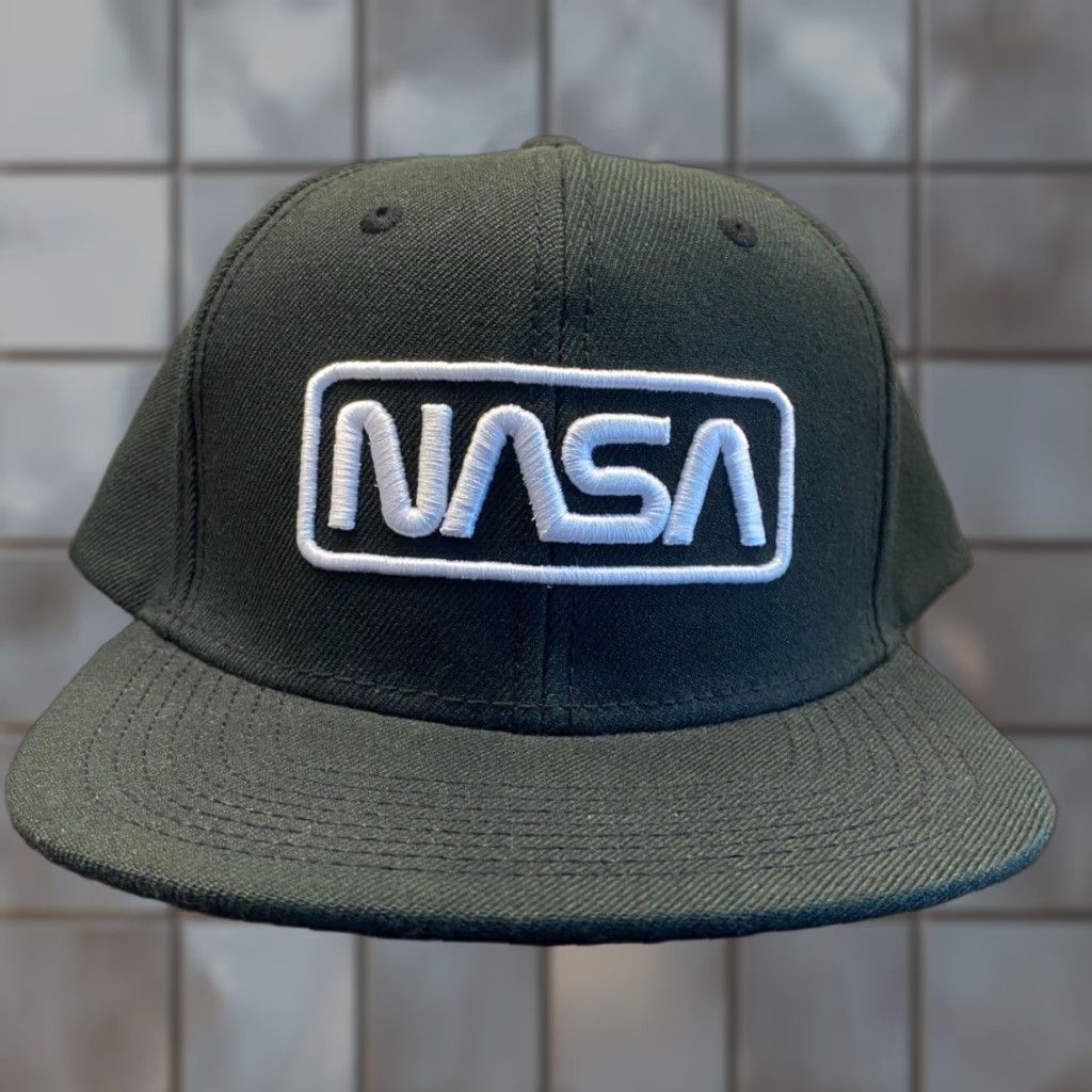 NASA NASA H3 Headwear Adult Black Cotton Twill Snapback Hat Space Logo Unisex Adjustable Size ONE SIZE - 1 Thumbnail