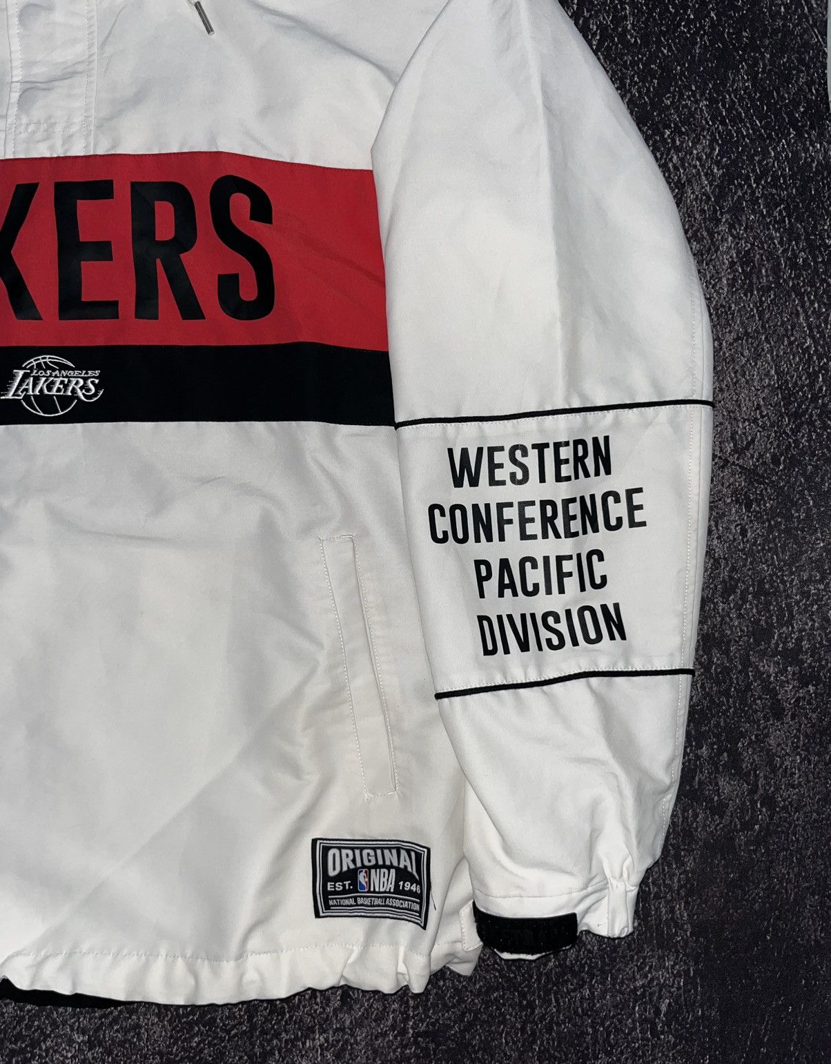 NBA Vintage Los Angeles Lakers HalfZip Windbreaker Jacket Size US XL / EU 56 / 4 - 2 Thumbnail
