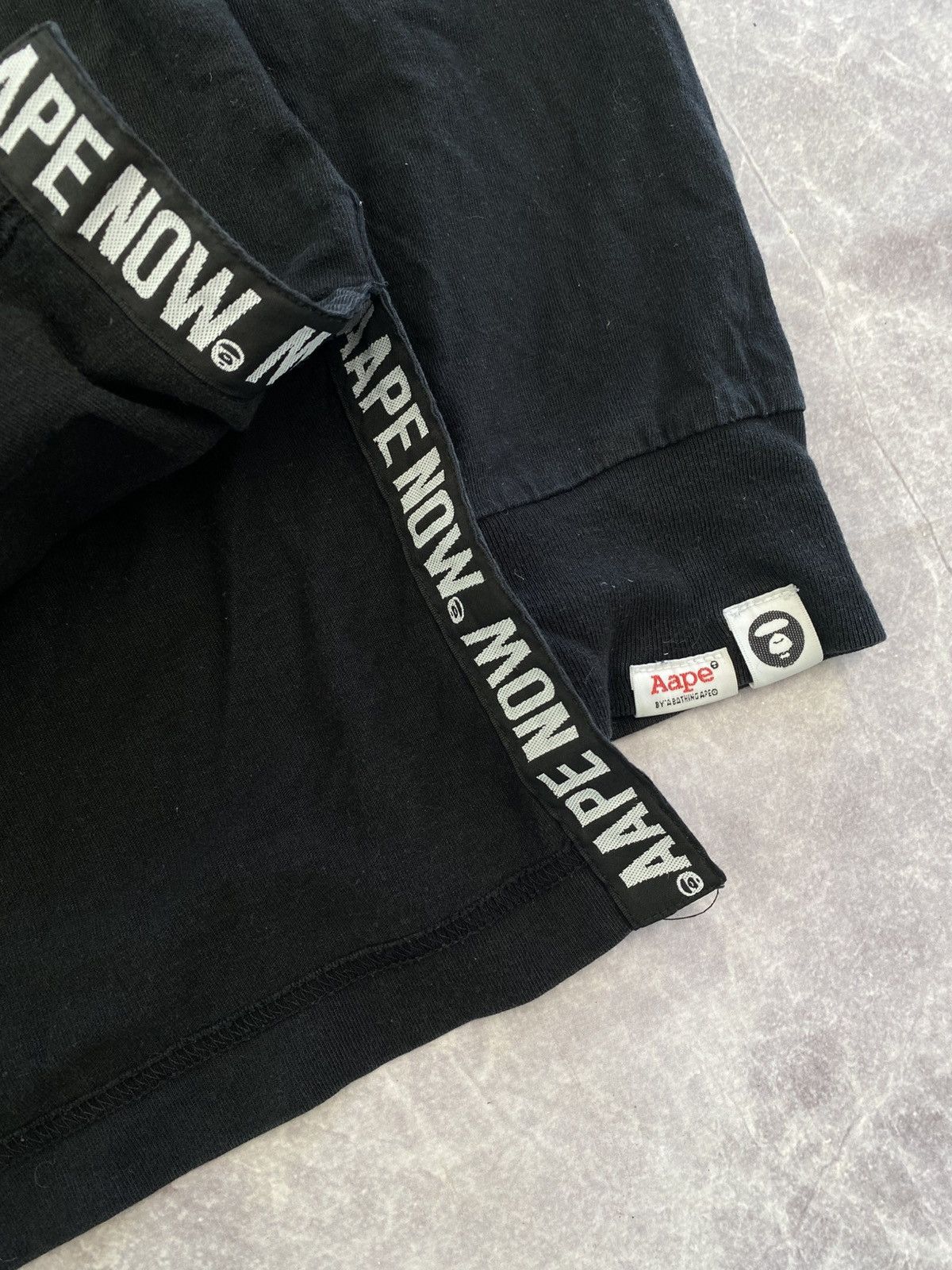 Aape Aape Black Long sleeve with Camo print Size: L Size US L / EU 52-54 / 3 - 6 Thumbnail
