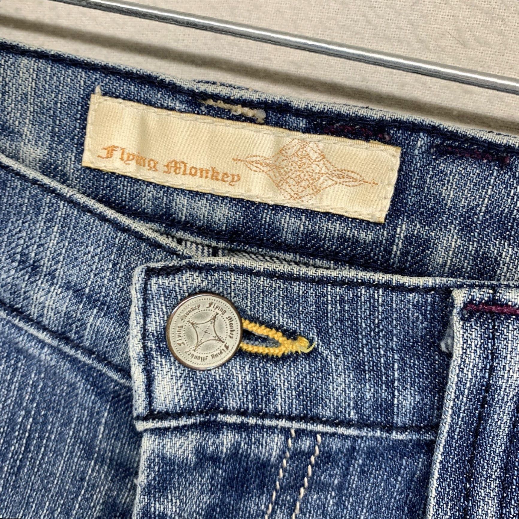 Vintage Vintage Flying Monkey Women's Flared Blue Jeans Size 9 Denim 98% Cotton 2% Spandex All-Season Size 30" / US 8 / IT 44 - 7 Thumbnail