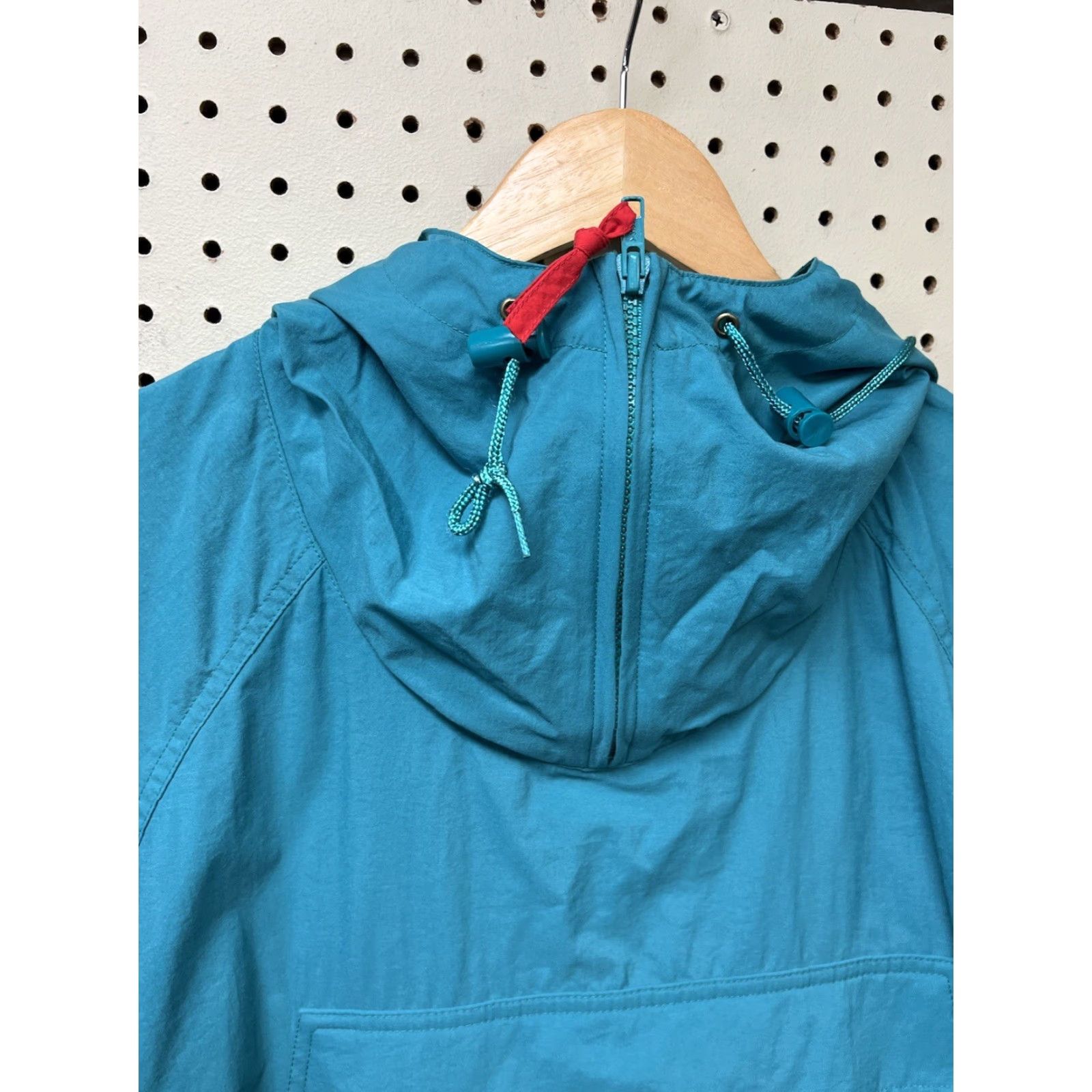 Eddie Bauer VINTAGE Eddie Bauer Mens L Green Nylon Windbreaker Jacket Hoodie 90s Pullover Windbreaker Size US L / EU 52-54 / 3 - 3 Thumbnail