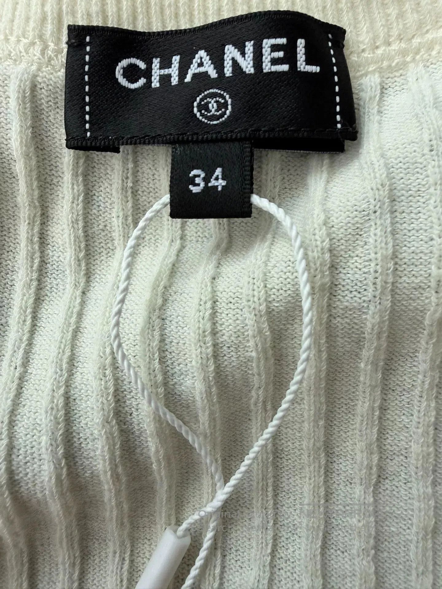 Chanel Chanel 25P Fish Knit Sleeveless Top. Size US XS / EU 42 / 0 - 5 Thumbnail