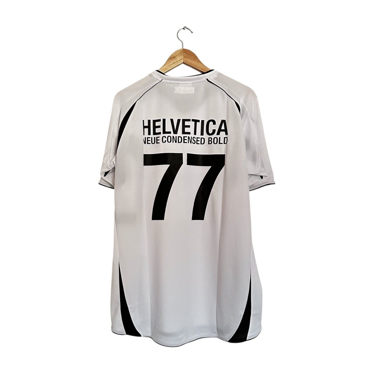 Vetements Vetements Trademark Footbal Jersey T-Shirt Size US M / EU 48-50 / 2 - 2 Thumbnail