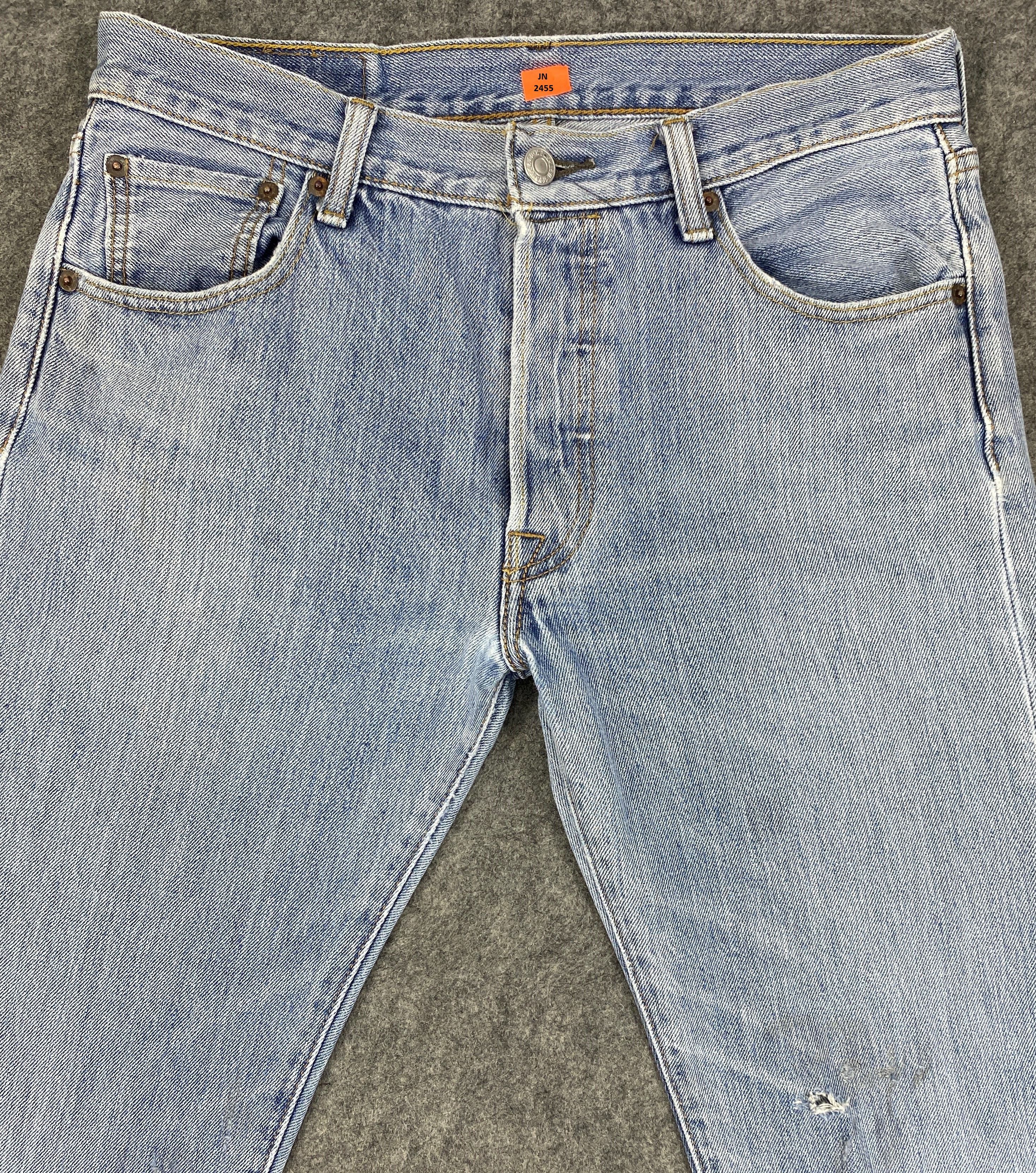 Levi's Light Blue Wash Vintage Levi's 501 32x32.5 Denim JN2455 Size US 32 / EU 48 - 3 Thumbnail