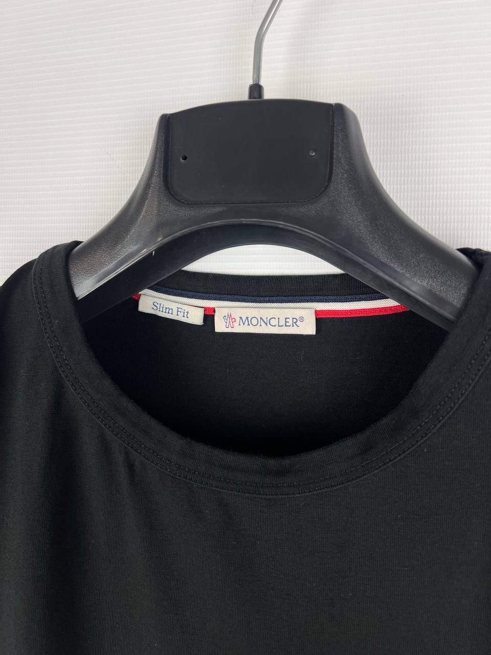 Moncler Moncler luxury maglia t-shirt size M Size US M / EU 48-50 / 2 - 3 Thumbnail