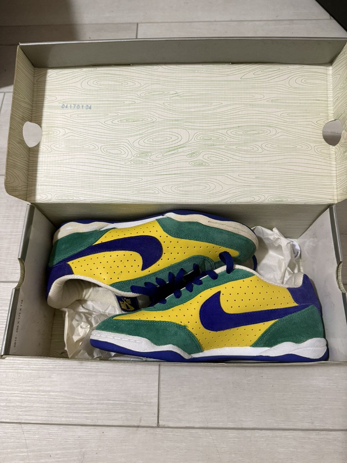 Nike Nike sb zoom FC Brazil Size US 8.5 / EU 41-42 - 2 Thumbnail