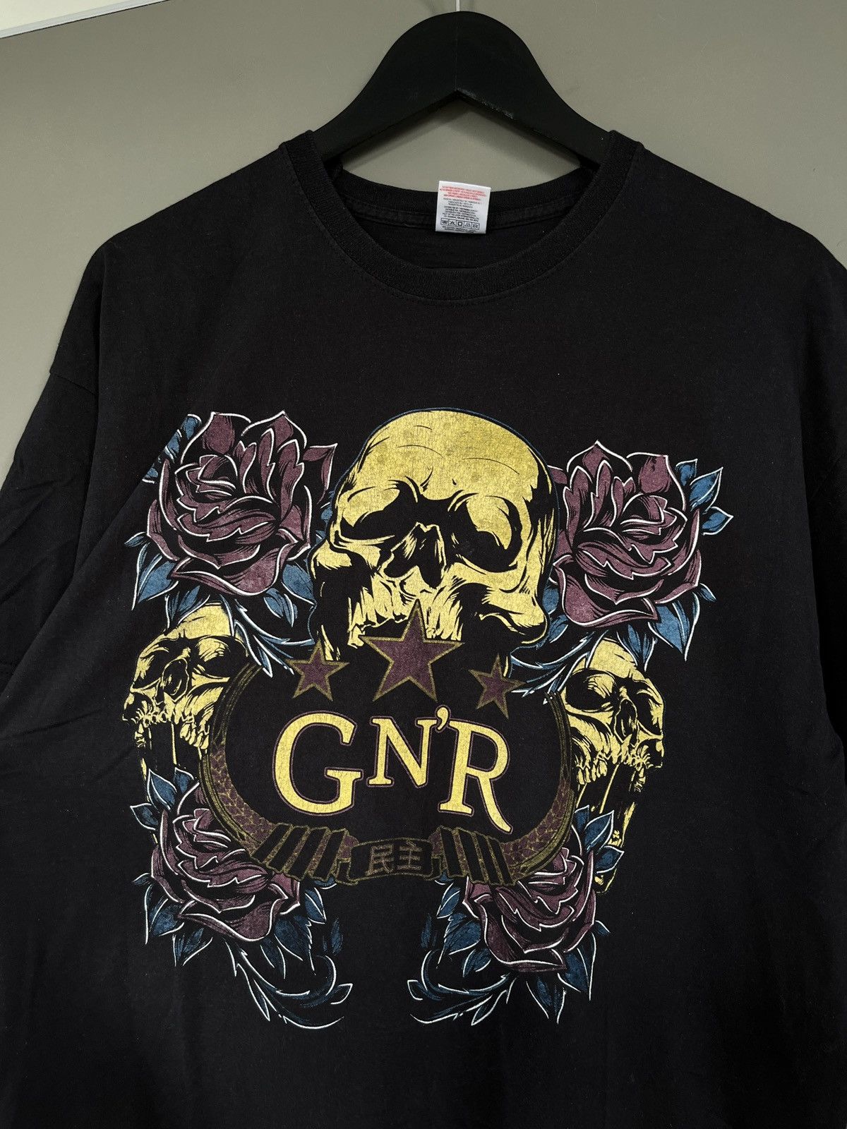 Guns N' Roses Guns N Roses 2012 Tour T-shirt Size US L / EU 52-54 / 3 - 2 Thumbnail