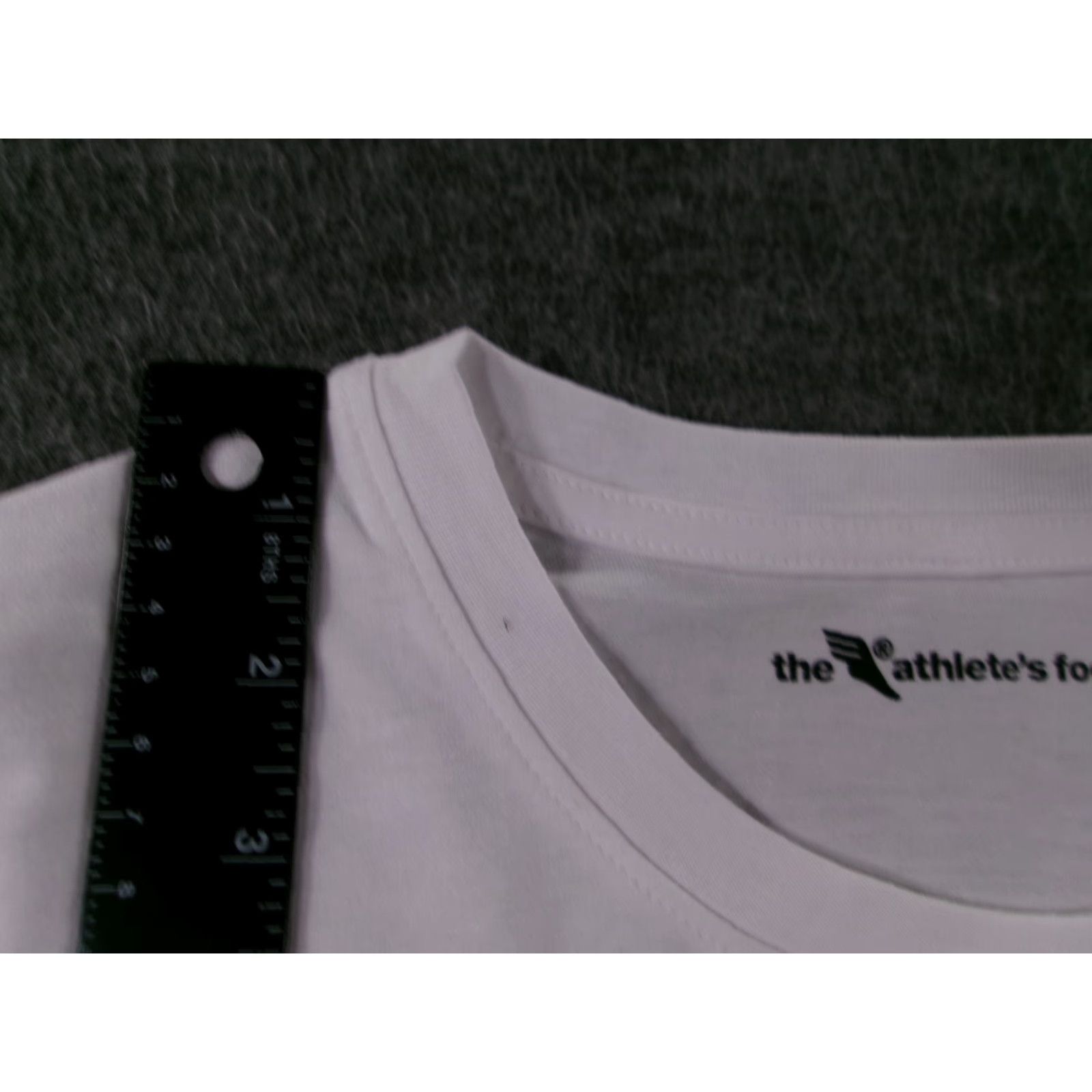 Vintage VINTAGE The Athletes Foot Shirt Graphic Print T-Shirt Men Large White Short Sleeve Crew Neck Classic Mens Size US L / EU 52-54 / 3 - 7 Thumbnail