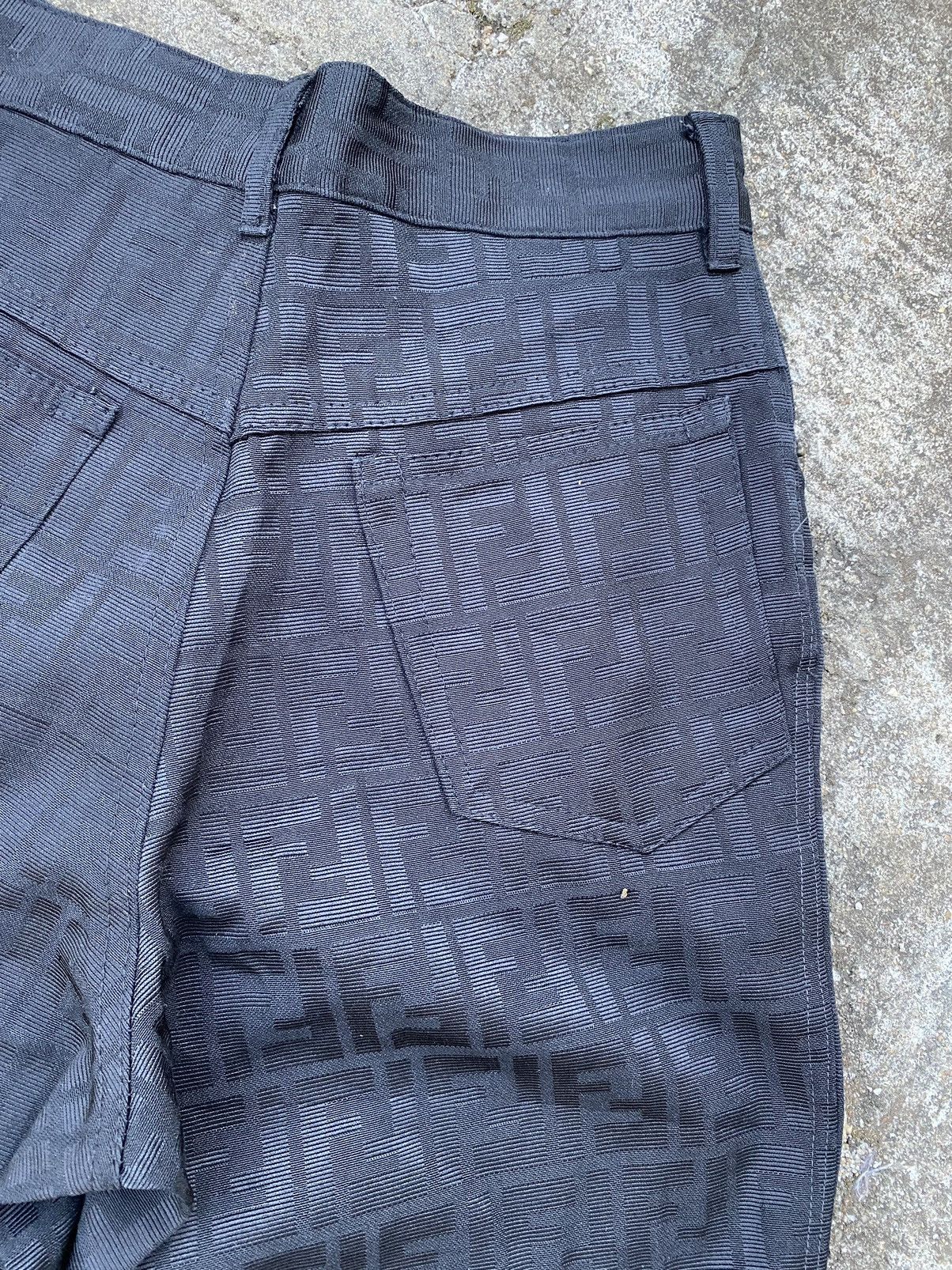 Fendi Waist 24” Fendi Monogram Size US 26 / EU 42 - 12 Thumbnail