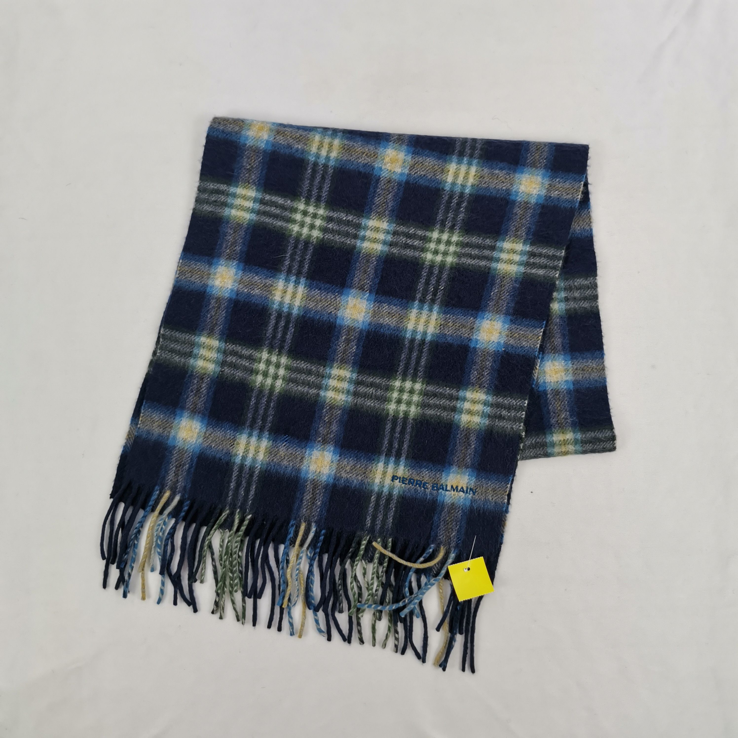 Japanese Brand Vintage Pierre Balmain Scarf Plaid Muffler Wool Scarves . Size ONE SIZE - 3 Thumbnail