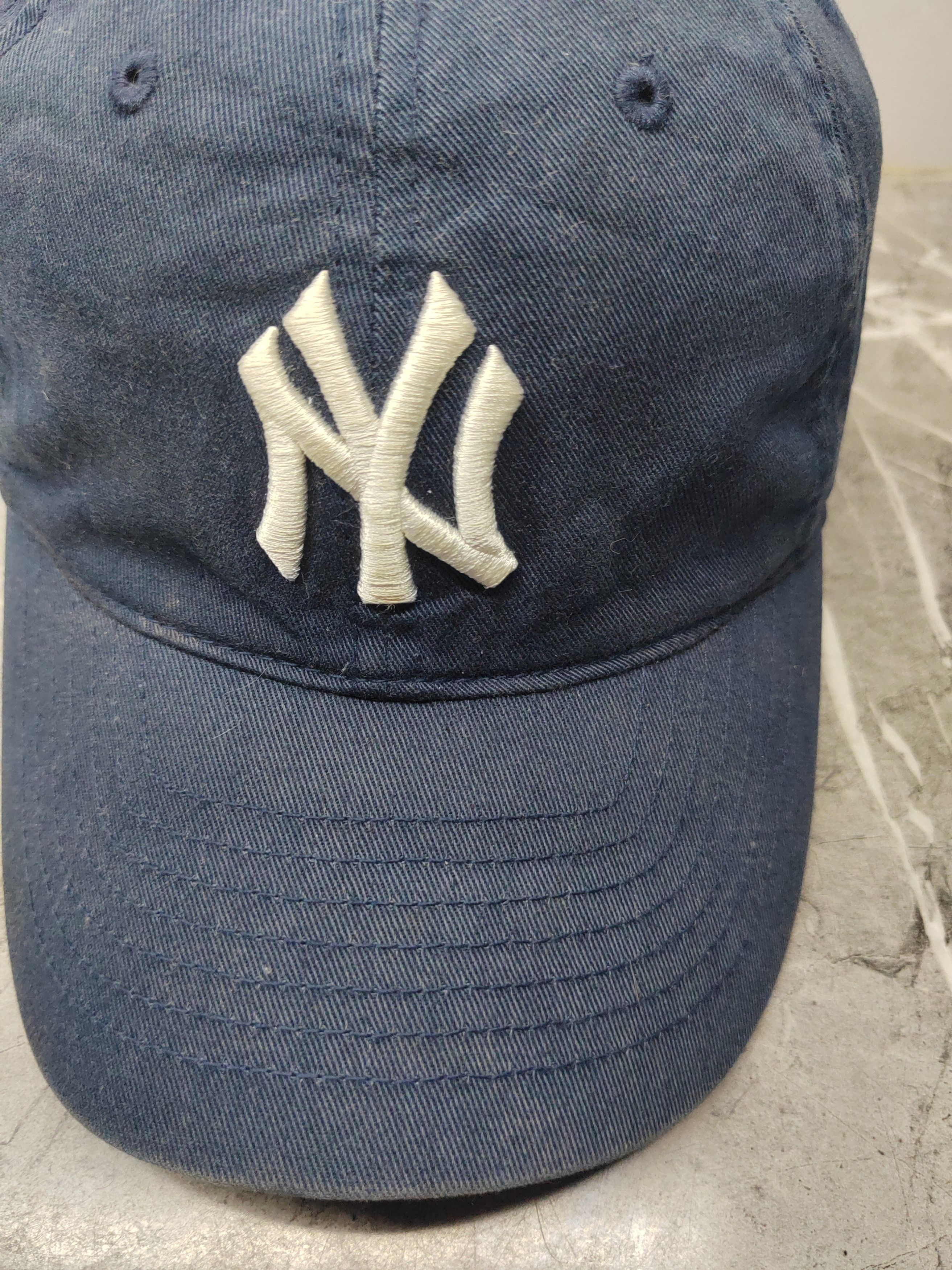 New York Yankees VIntage New York Yankees MLB Cap Hat Size ONE SIZE - 3 Thumbnail