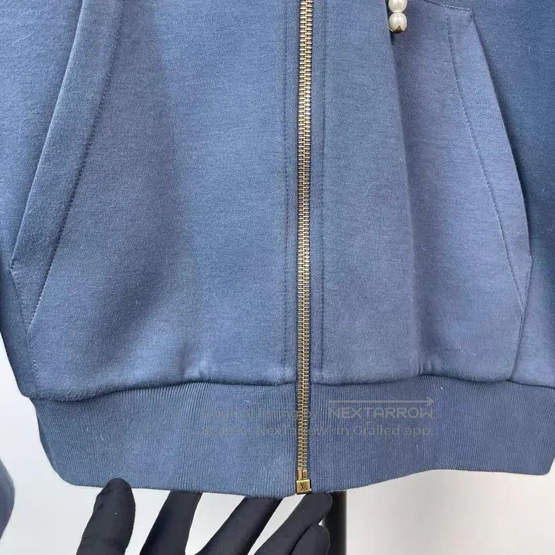 Louis Vuitton Louis Vuitton SS25 Blue Embroidered Hooded Pearl Zip Jacke Size US S / EU 44-46 / 1 - 4 Thumbnail