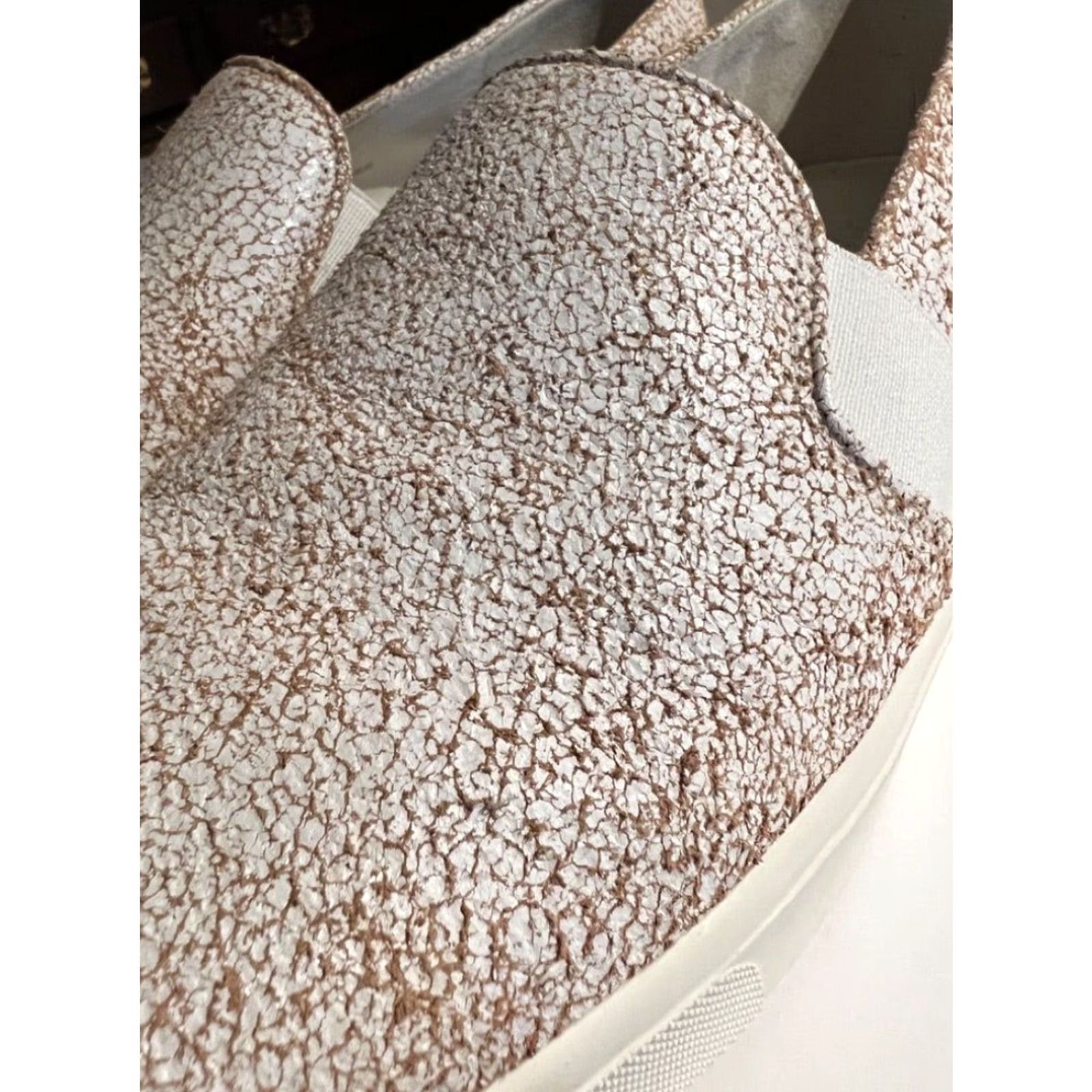 Vince Vince Blair Crackle Leather Slip On Sneakers EUC Womens Shoes White 9 Slip On Leather Sneaker Regular M Size US 9 / IT 39 - 7 Thumbnail