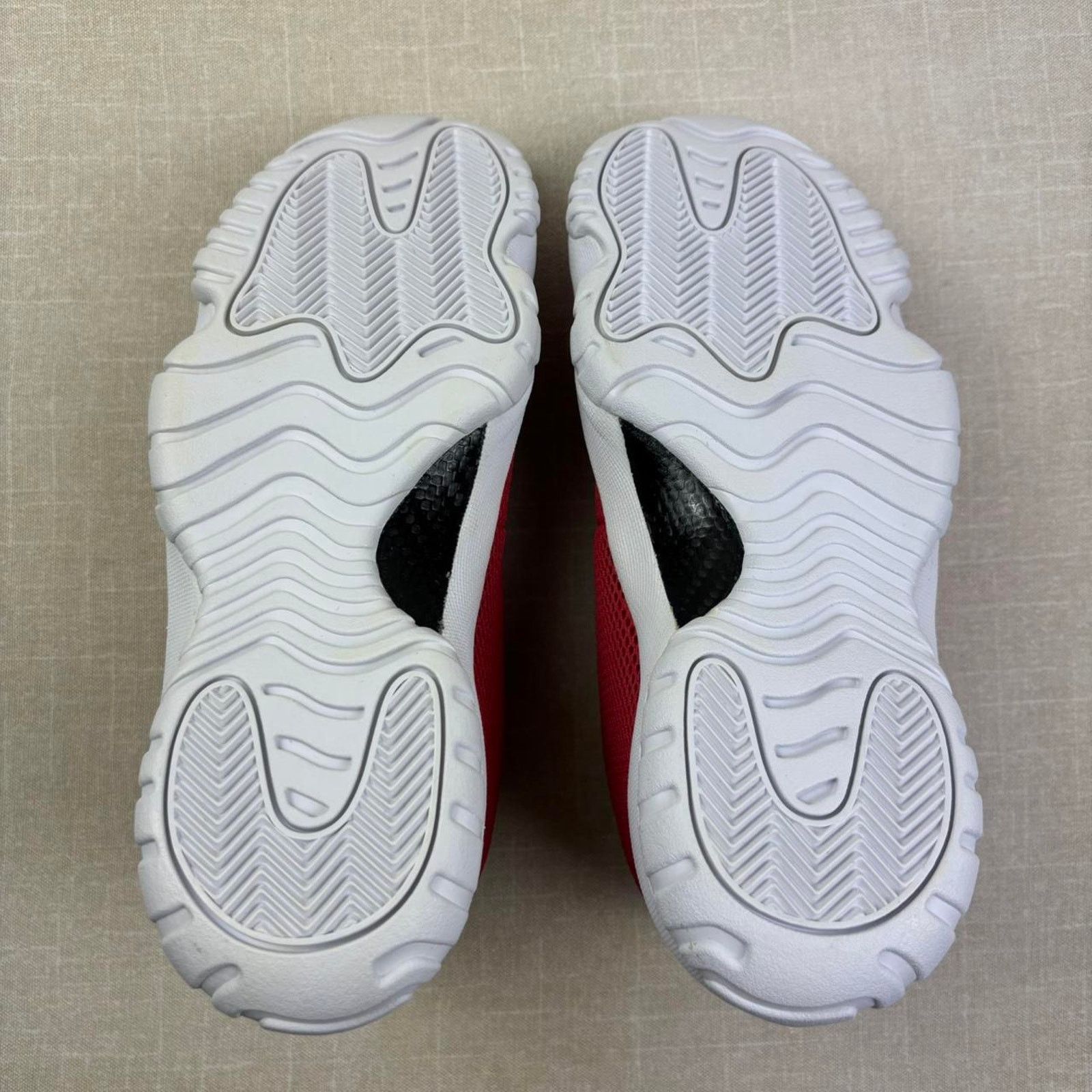 Jordan Brand 🎈 2017 Jordan Future Low “Gym Red” 8.5M Size US 8.5 / EU 41-42 - 5 Thumbnail