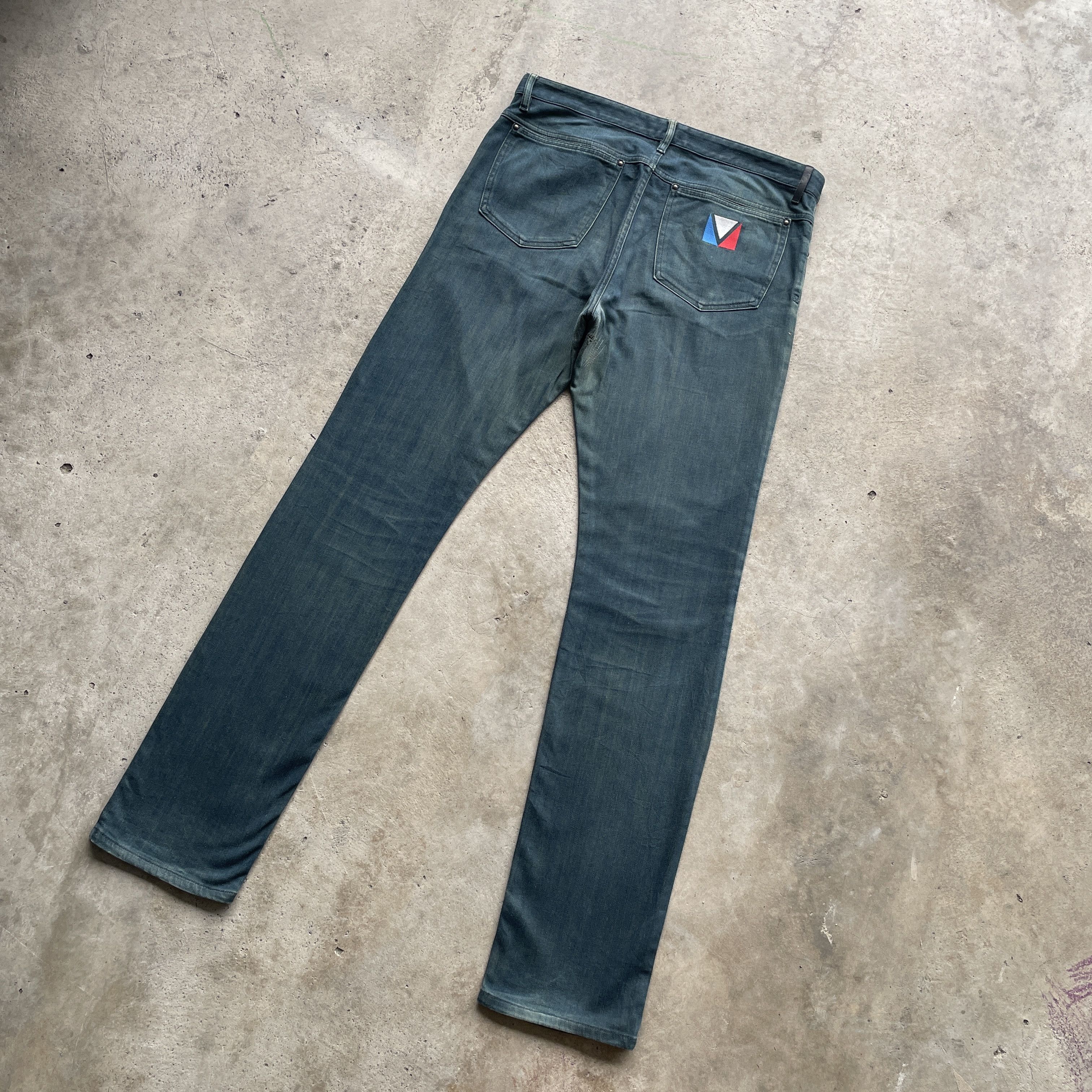 Louis Vuitton W34 VINTAGE LOUIS VUITTON (LV) FADED DENIM PANTS JEANS Size US 34 / EU 50 - 2 Thumbnail