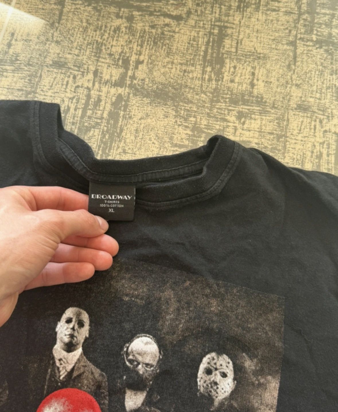 Vintage Vintage The Friends Size US XL / EU 56 / 4 - 3 Thumbnail