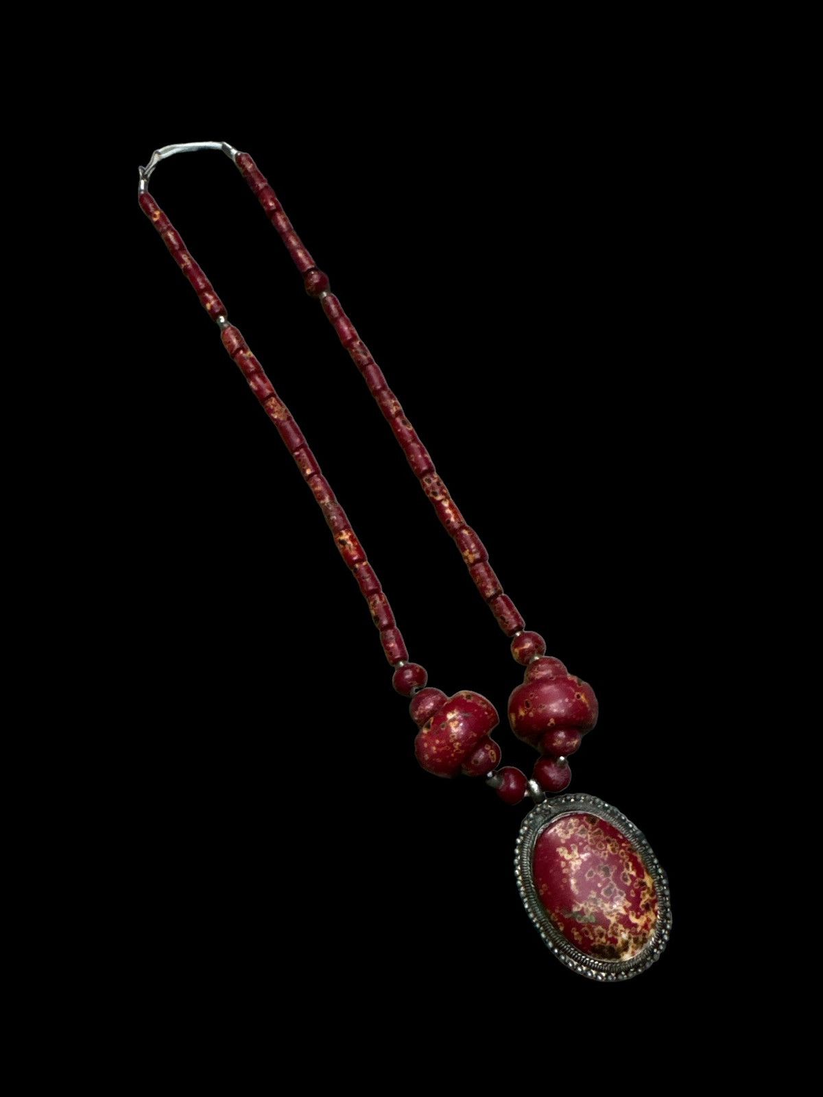 Jewelry METALLIC SILVER RED CORAL BEADS NECKLACE Size ONE SIZE - 1 Thumbnail