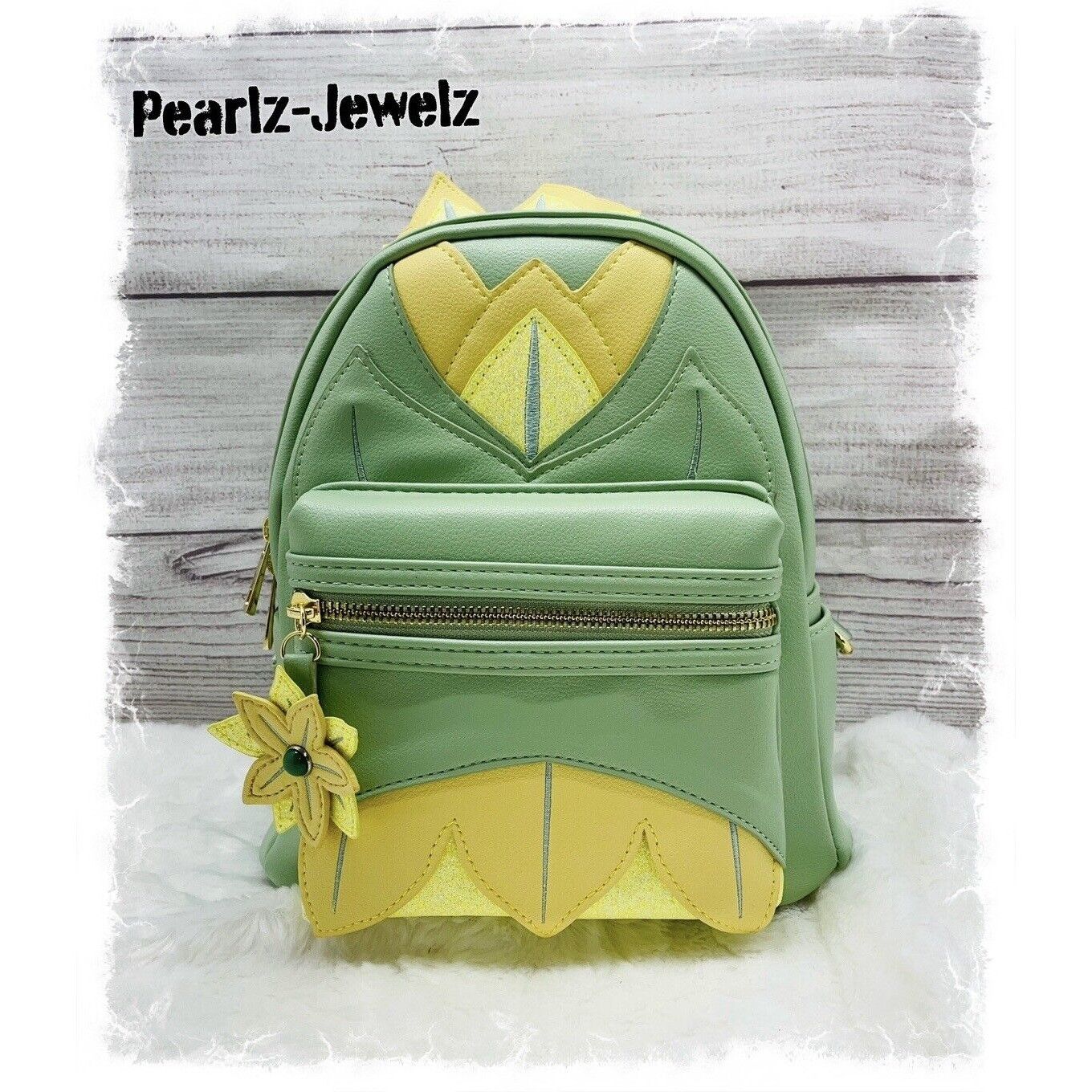 Disney BoxLunch Exclusive Princess & Frog Tiana Dress Cosplay Figur Size ONE SIZE - 1 Thumbnail