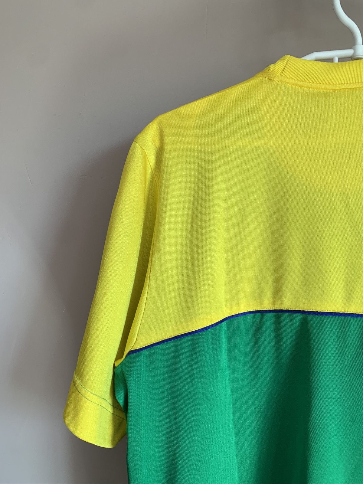Vintage Brazil World Cup 2006 Football Shirt Soccer Jersey Vintage Size US L / EU 52-54 / 3 - 8 Thumbnail