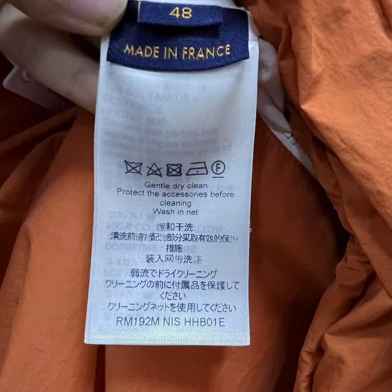 Louis Vuitton Louis Vuitton Orange Hooded Jacket 2501-Nextarrow Size US M / EU 48-50 / 2 - 5 Thumbnail