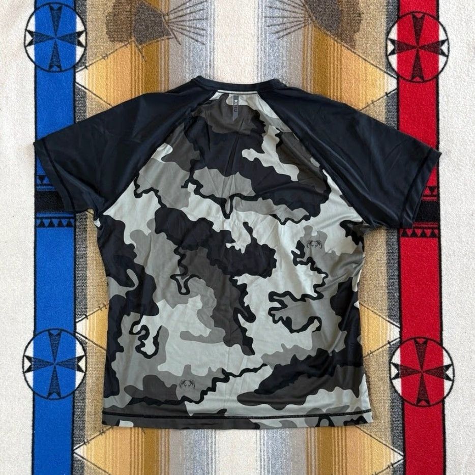 Vintage KUIU Shirt Camouflage Short Sleeve Men’s Medium Black Spandex Coolmax Wicking Hunting Short Sleeve Shirt Men’s Medium Size US M / EU 48-50 / 2 - 3 Thumbnail