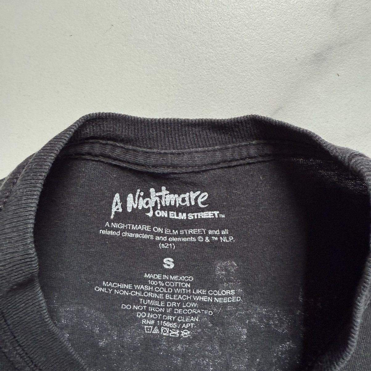 Expert Horror × Vintage Vintage Y2K Freddy Krueger T-Shirt Size US S / EU 44-46 / 1 - 5 Thumbnail