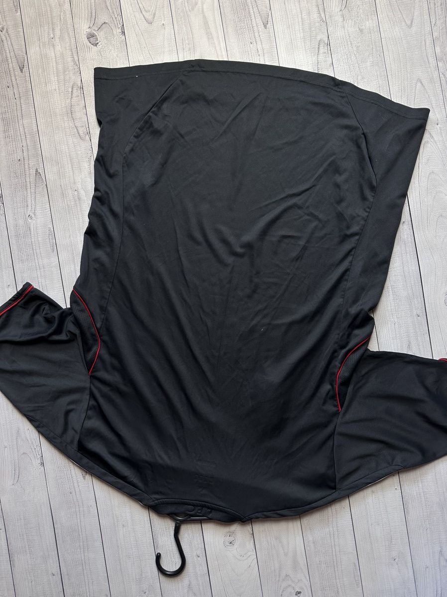Adidas × Vintage Vintage Liverpool adidas black soccer jersey size L logo Size US L / EU 52-54 / 3 - 7 Thumbnail