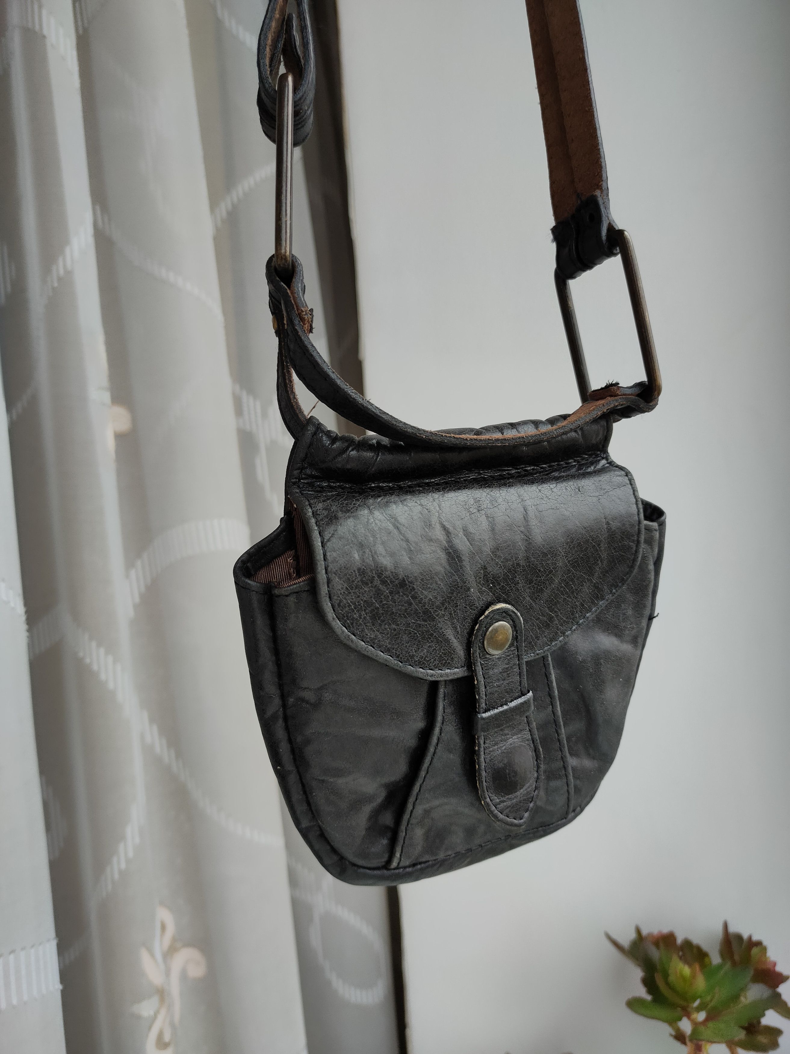 Genuine Leather Abaco Paris Small Vintage Leather Bag France Handbag Size ONE SIZE - 2 Thumbnail