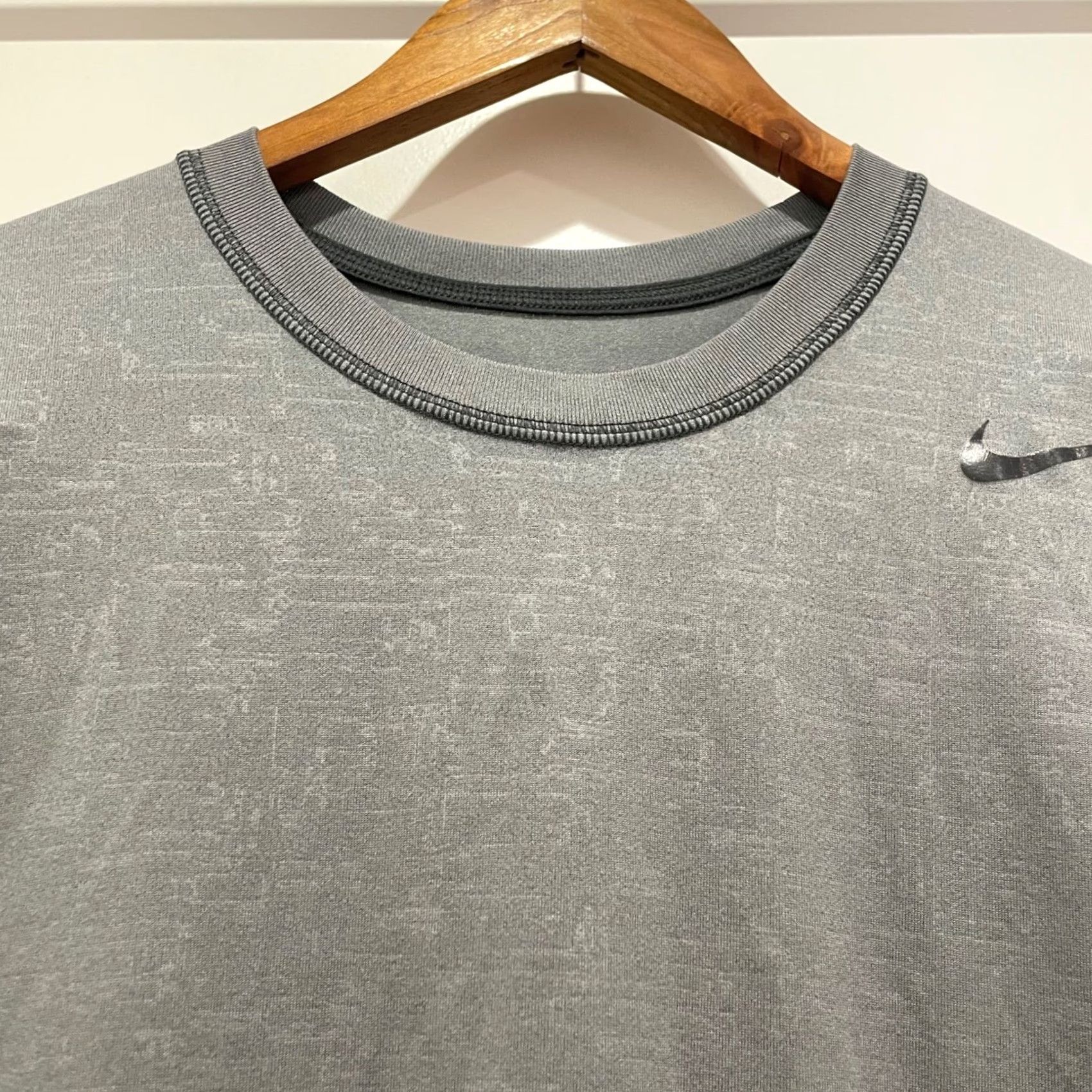 Nike Nike Dri-FIT Mens Short Sleeve Training T-Shirt Gray M Athletic Gym Top Size US M / EU 48-50 / 2 - 3 Thumbnail